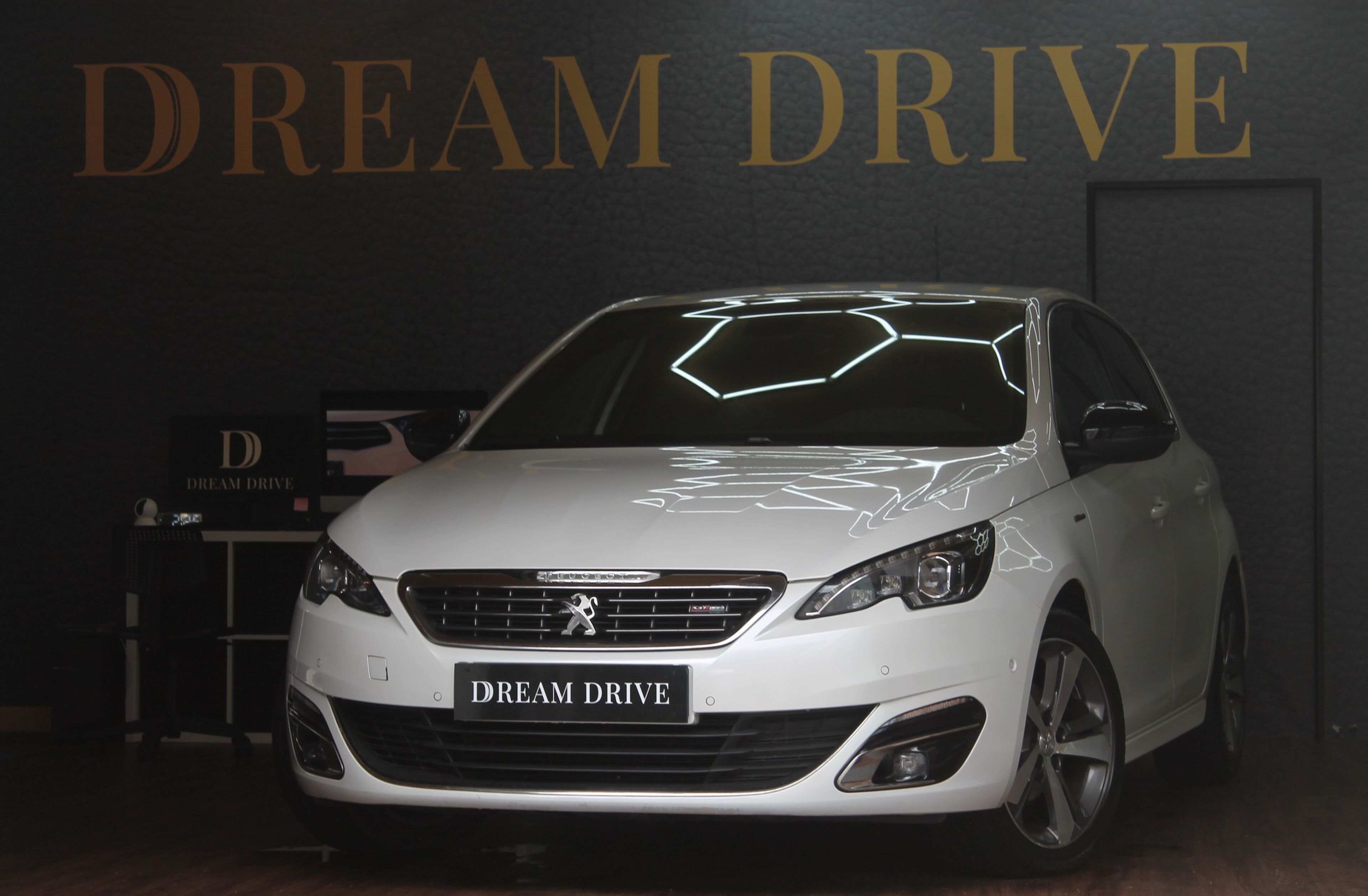 PEUGEOT 308 1.2 PureTech GT Line