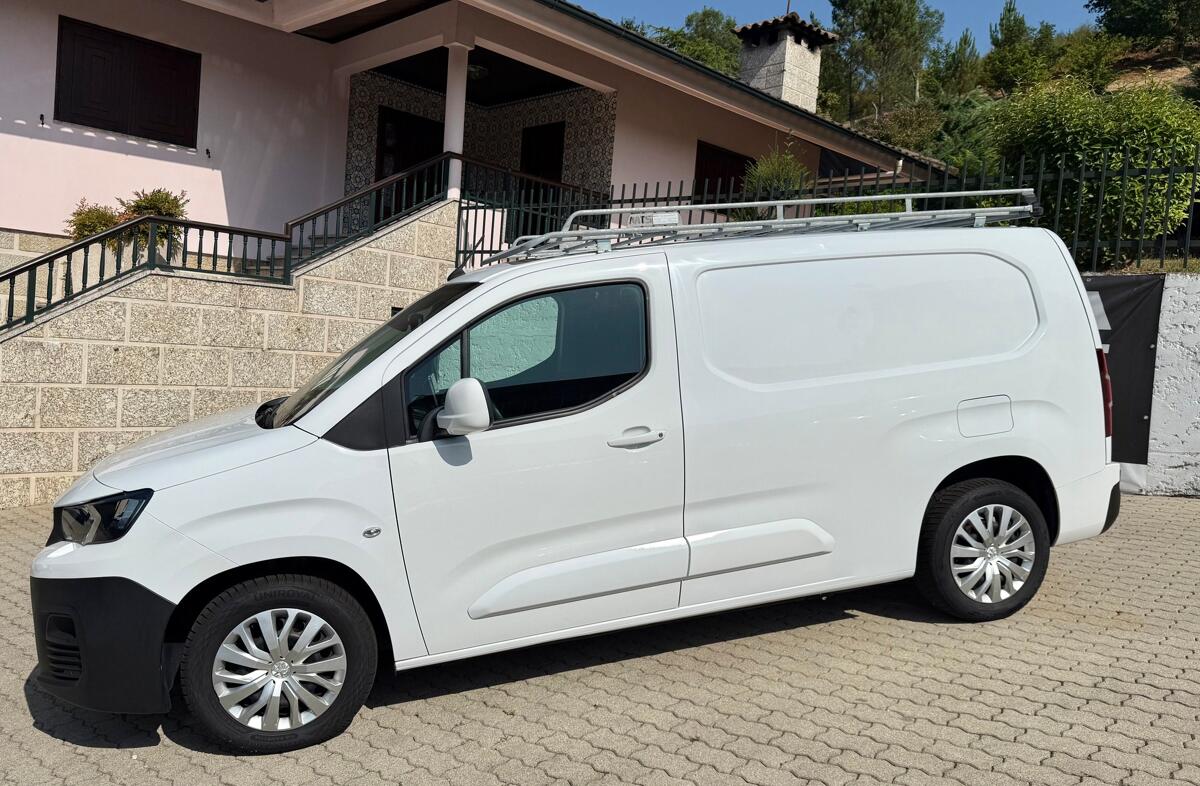 PEUGEOT Partner 1.5 BlueHDi Premium Standard