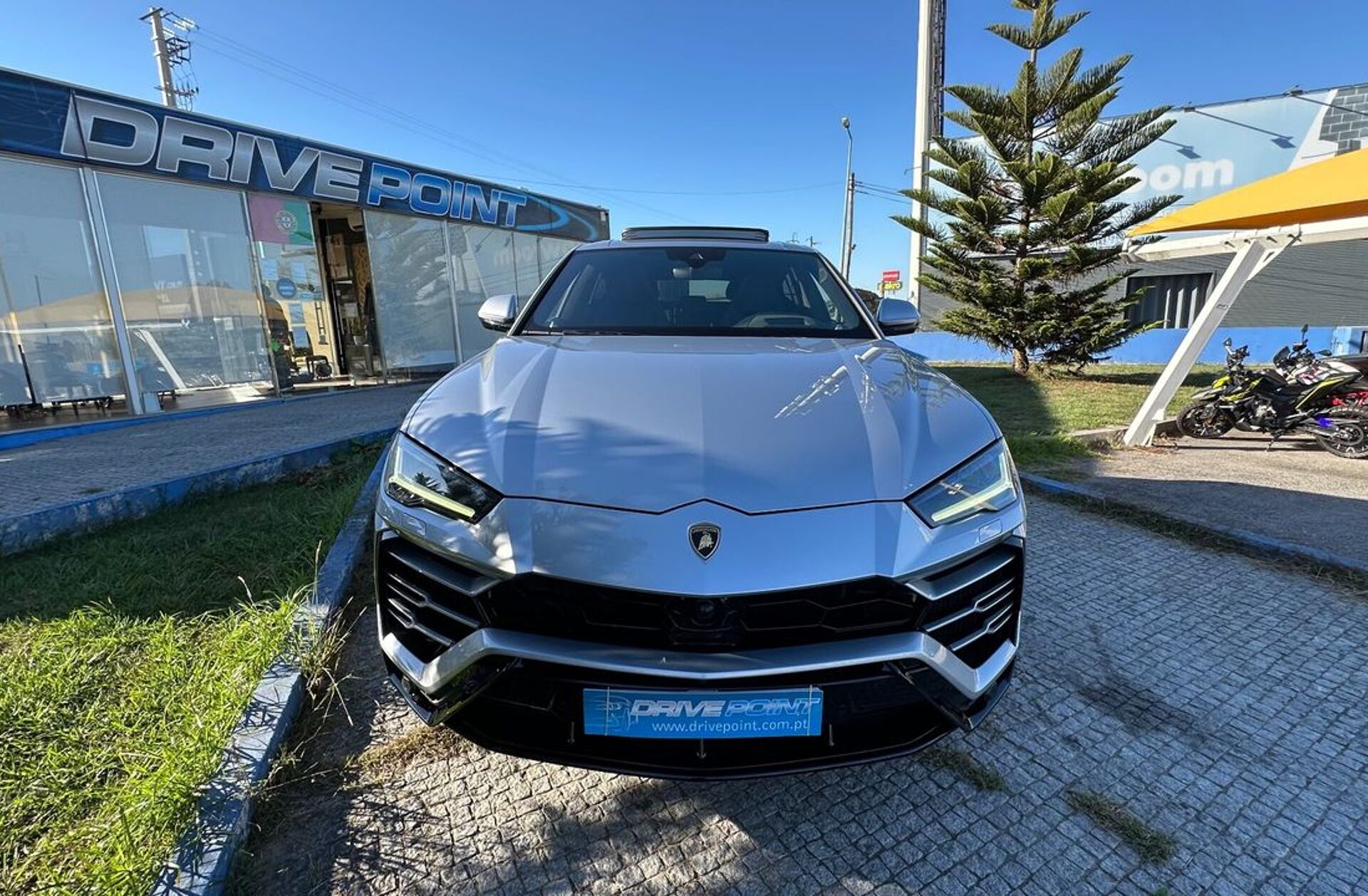 LAMBORGHINI Urus 4.0 V8