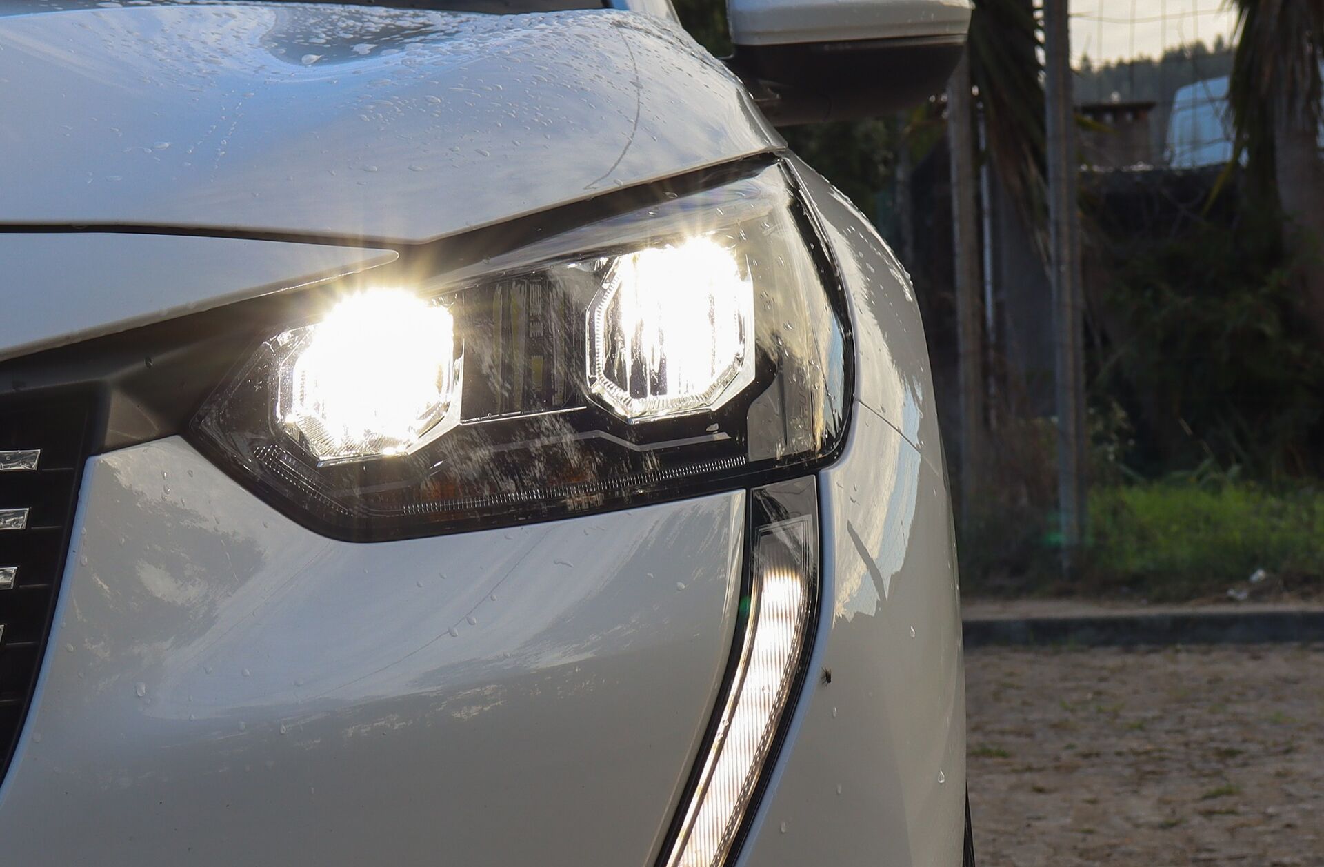 PEUGEOT 208 1.2 PureTech Active