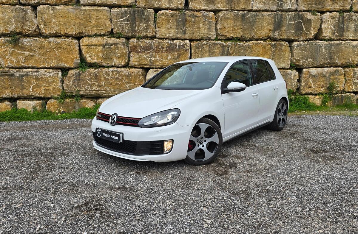 VOLKSWAGEN Golf 2.0 TSi GTi