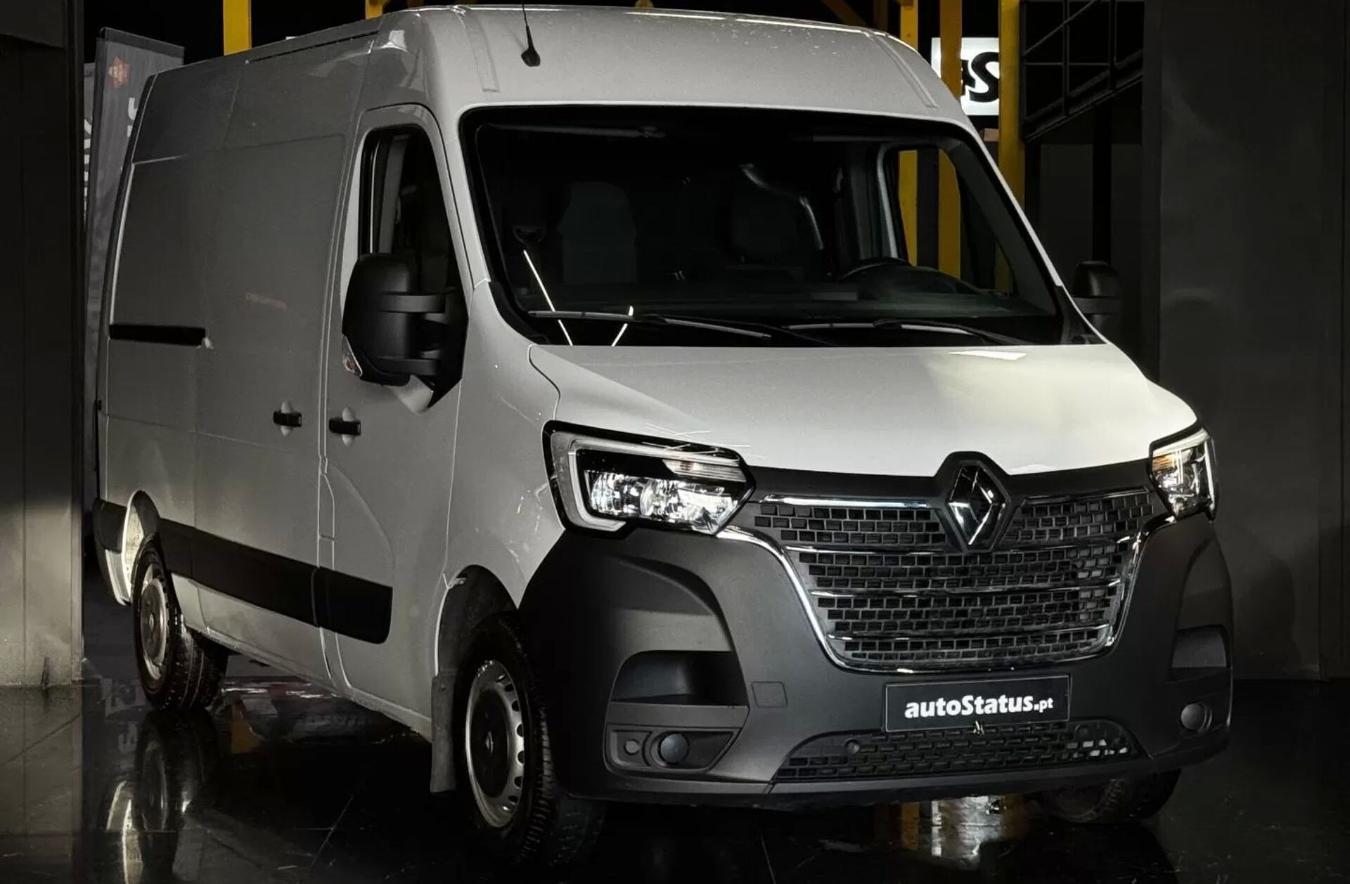 RENAULT Master 2.3 dCi L2H2 3.5T SS