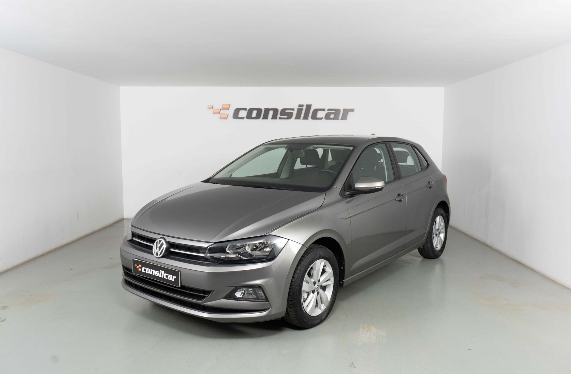 VOLKSWAGEN Polo 1.0 Confortline