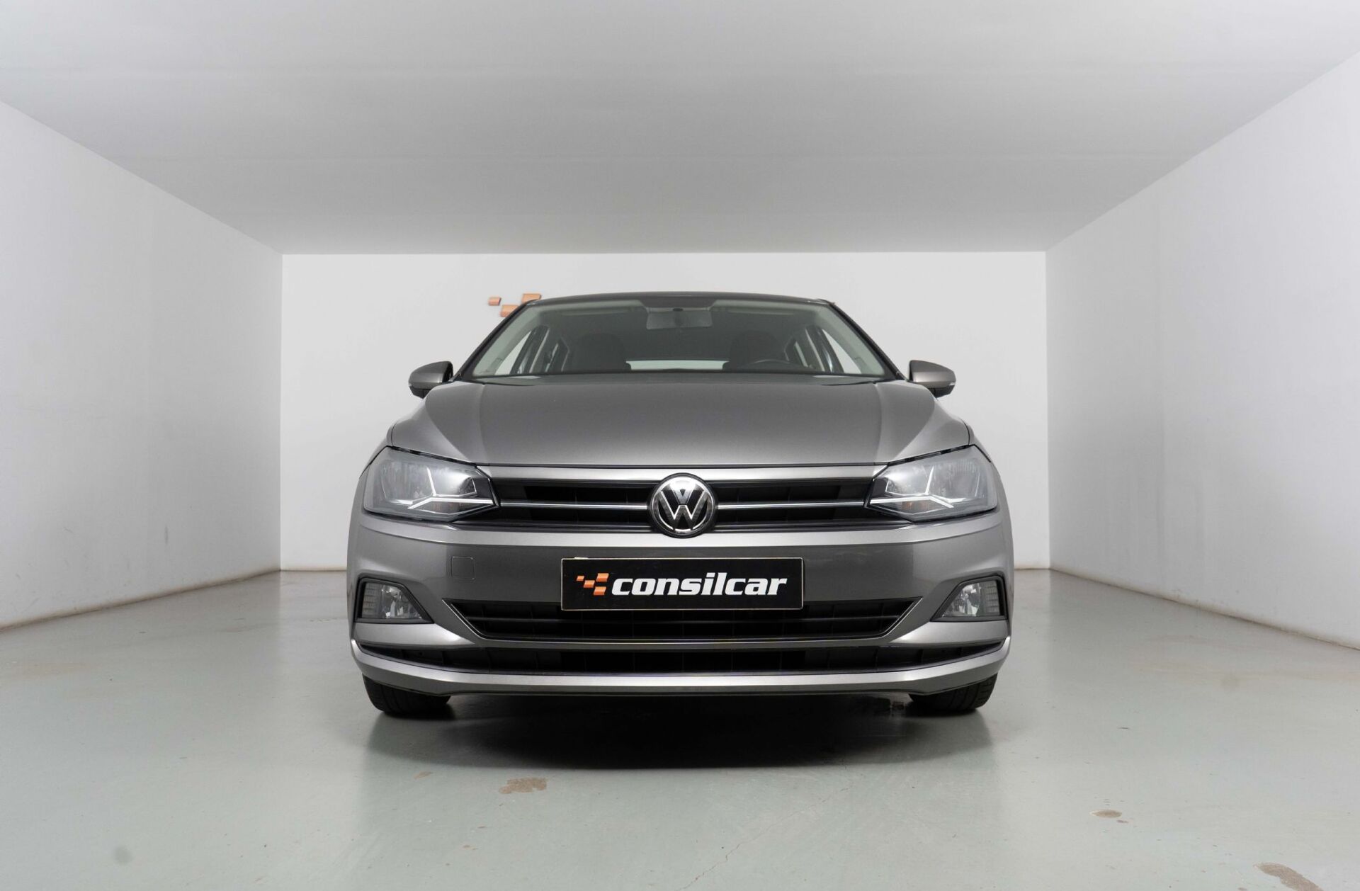 VOLKSWAGEN Polo 1.0 Confortline
