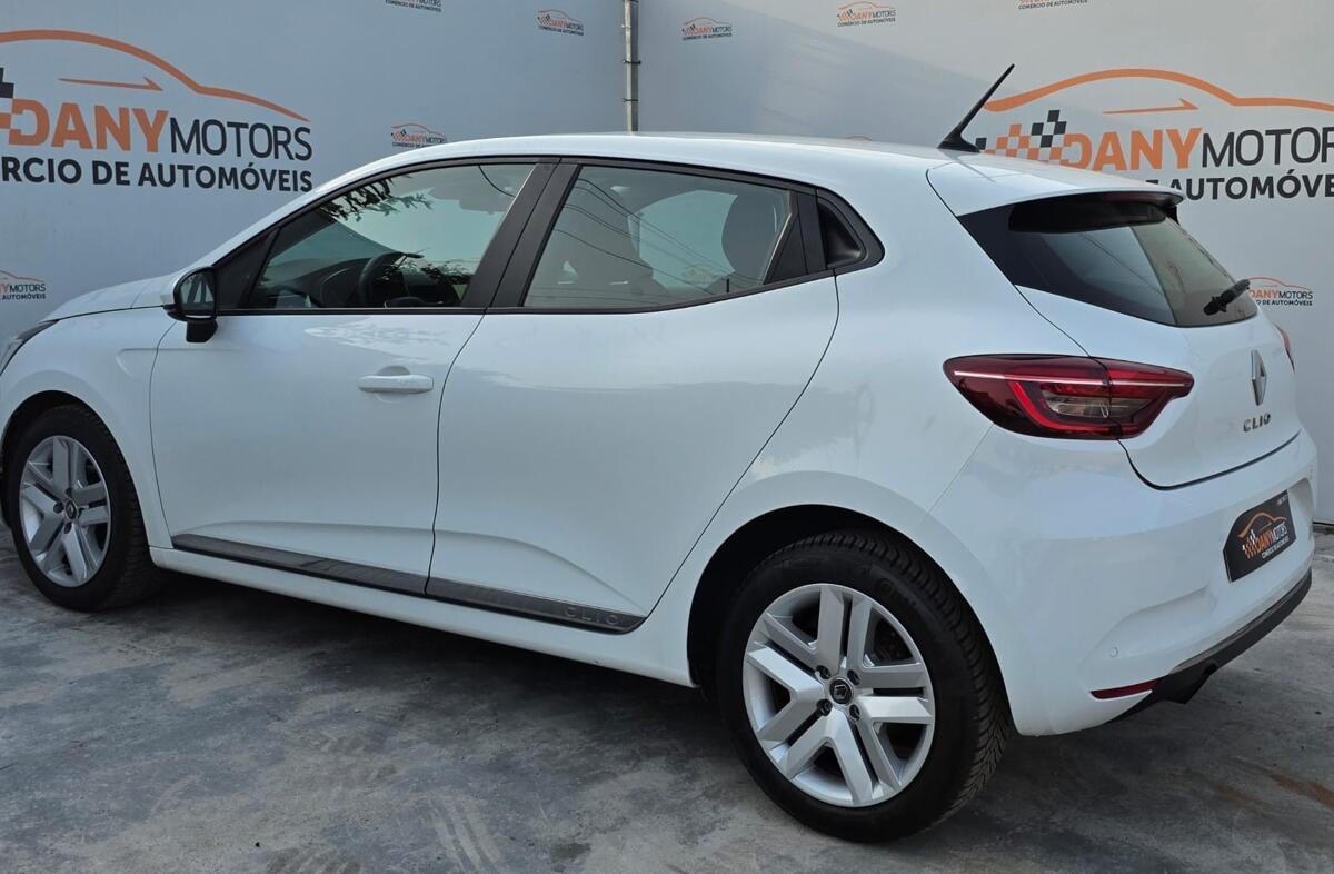 RENAULT Clio 1.0 SCe Zen