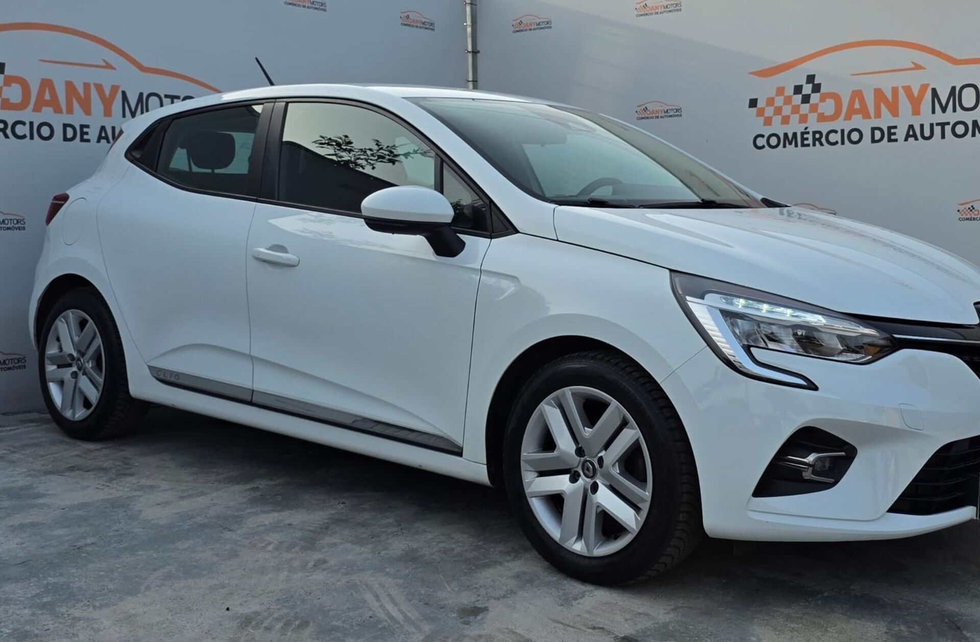 RENAULT Clio 1.0 SCe Zen