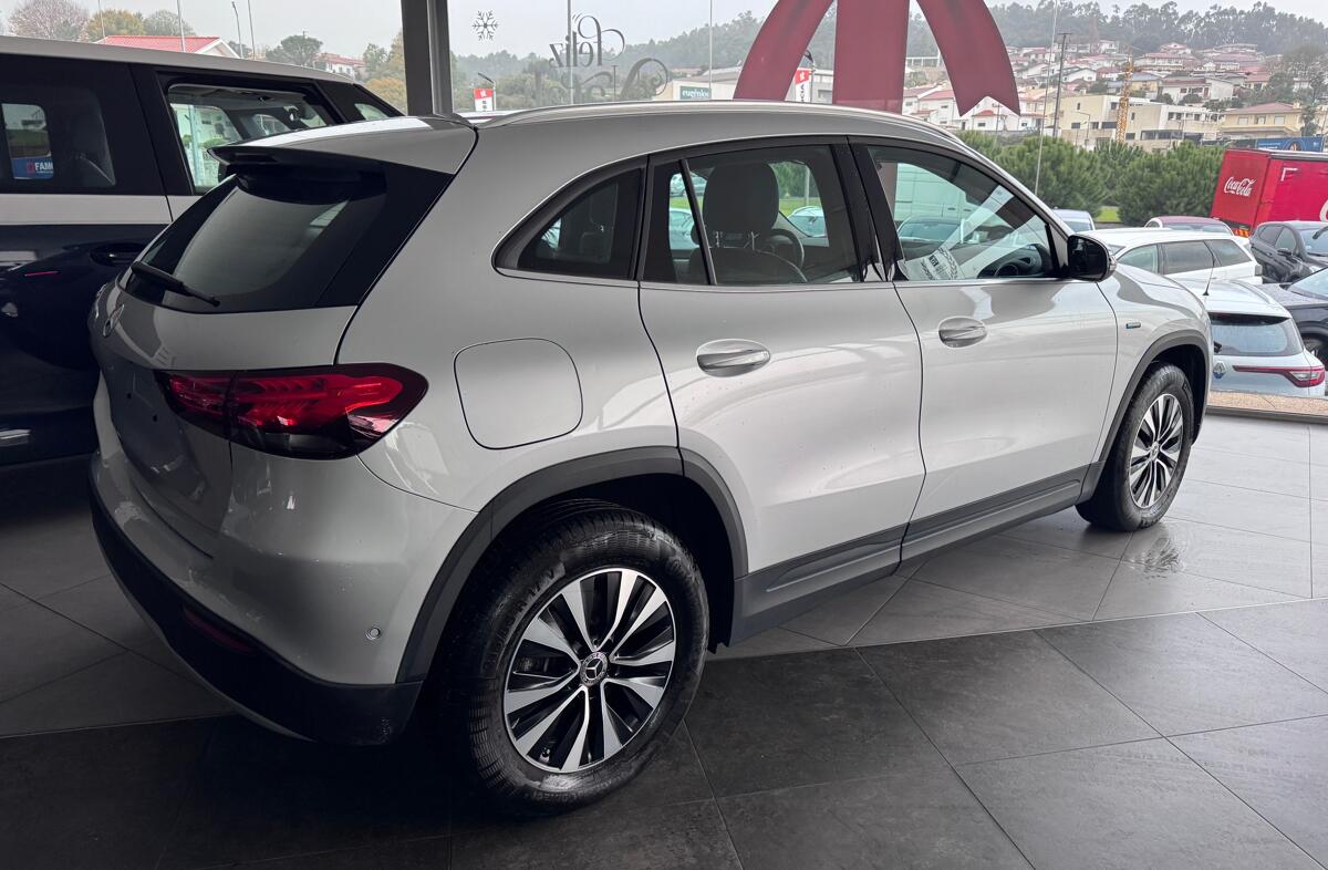 MERCEDES Classe GLA GLA 250 e Business Solutionss Grande Frota