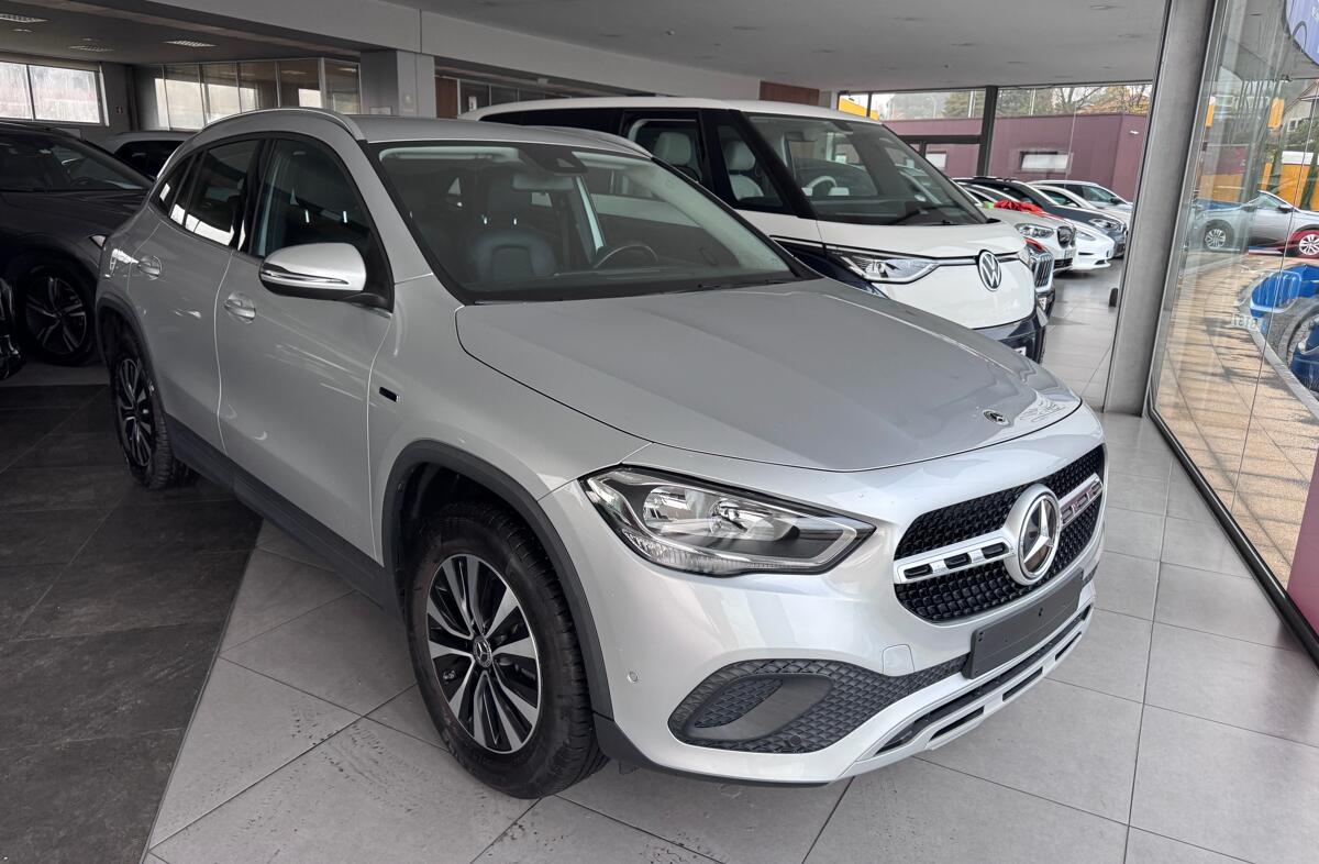 MERCEDES Classe GLA GLA 250 e Business Solutionss Grande Frota