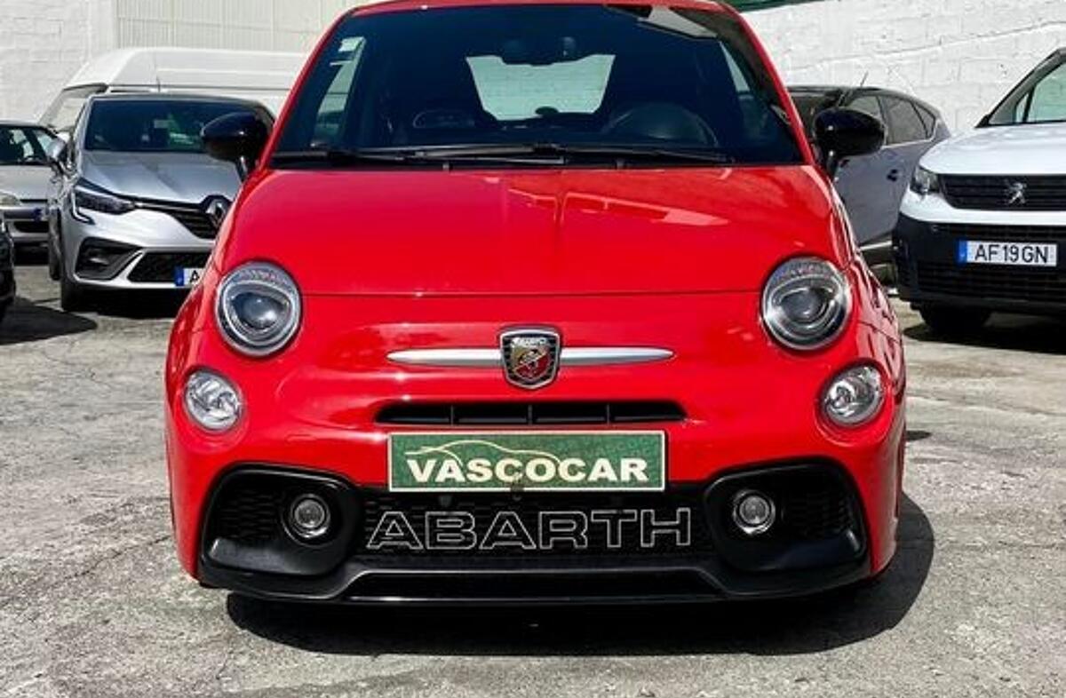 ABARTH 500 595 1.4 T-Jet Pista