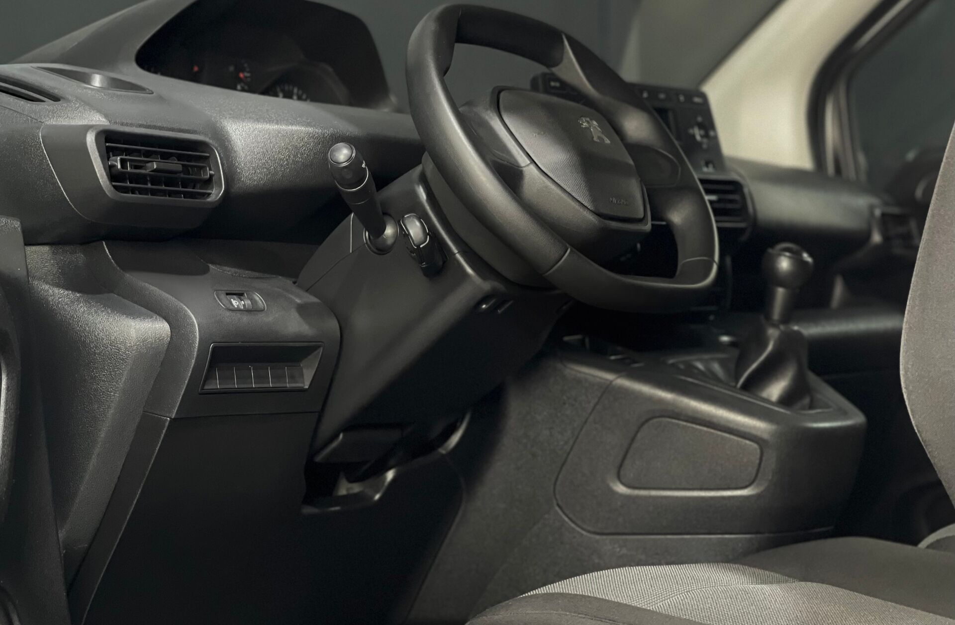 PEUGEOT Partner 1.5 BlueHDi Pro Standard