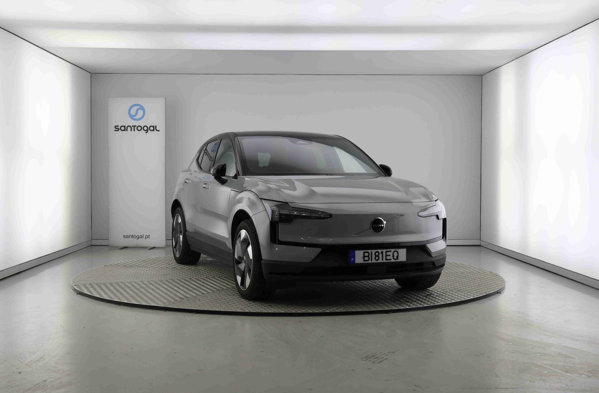 VOLVO EX30 69 kWh Single Motor Extended Range Plus