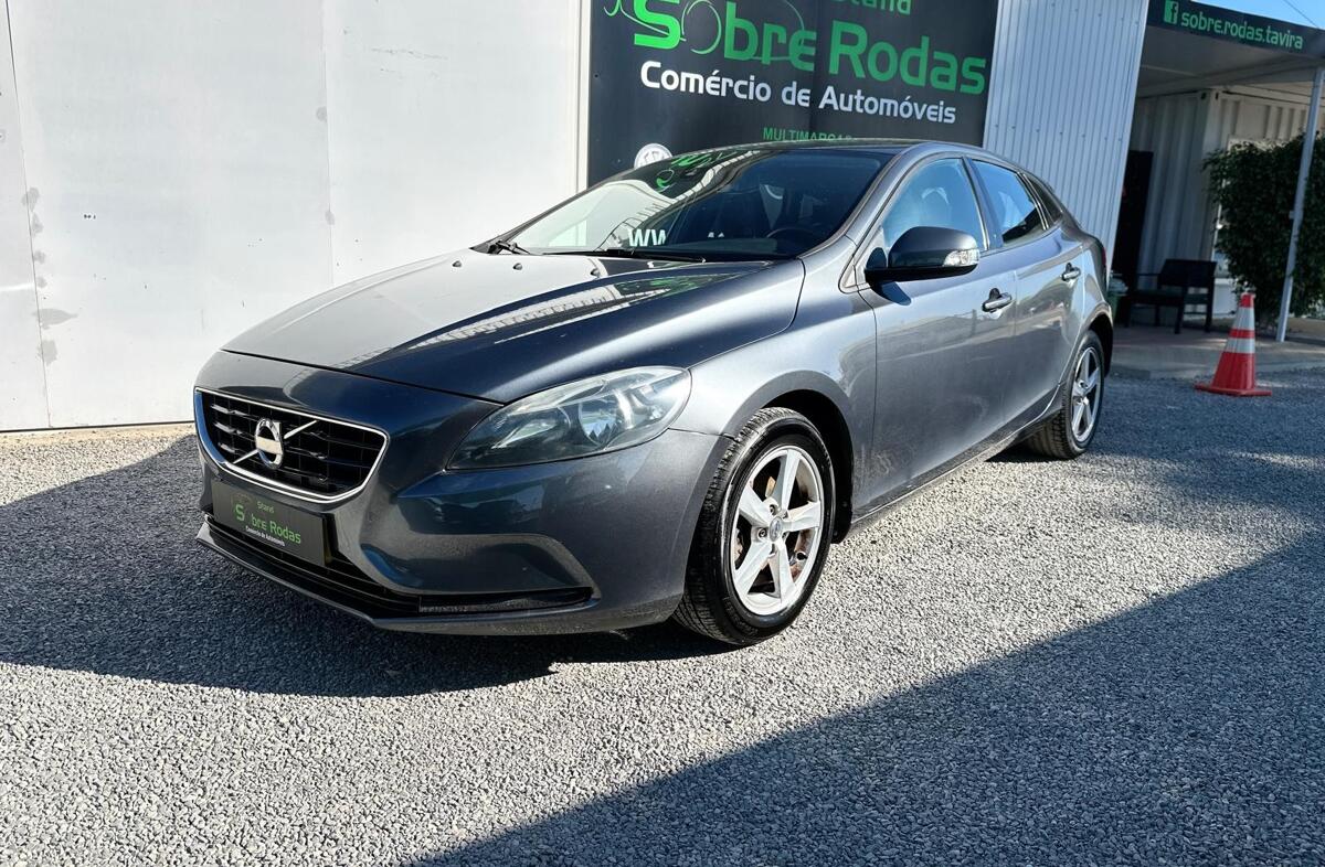 VOLVO V40 1.6 D2 Kinetic