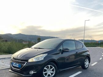 PEUGEOT 208 1.2 VTi Active