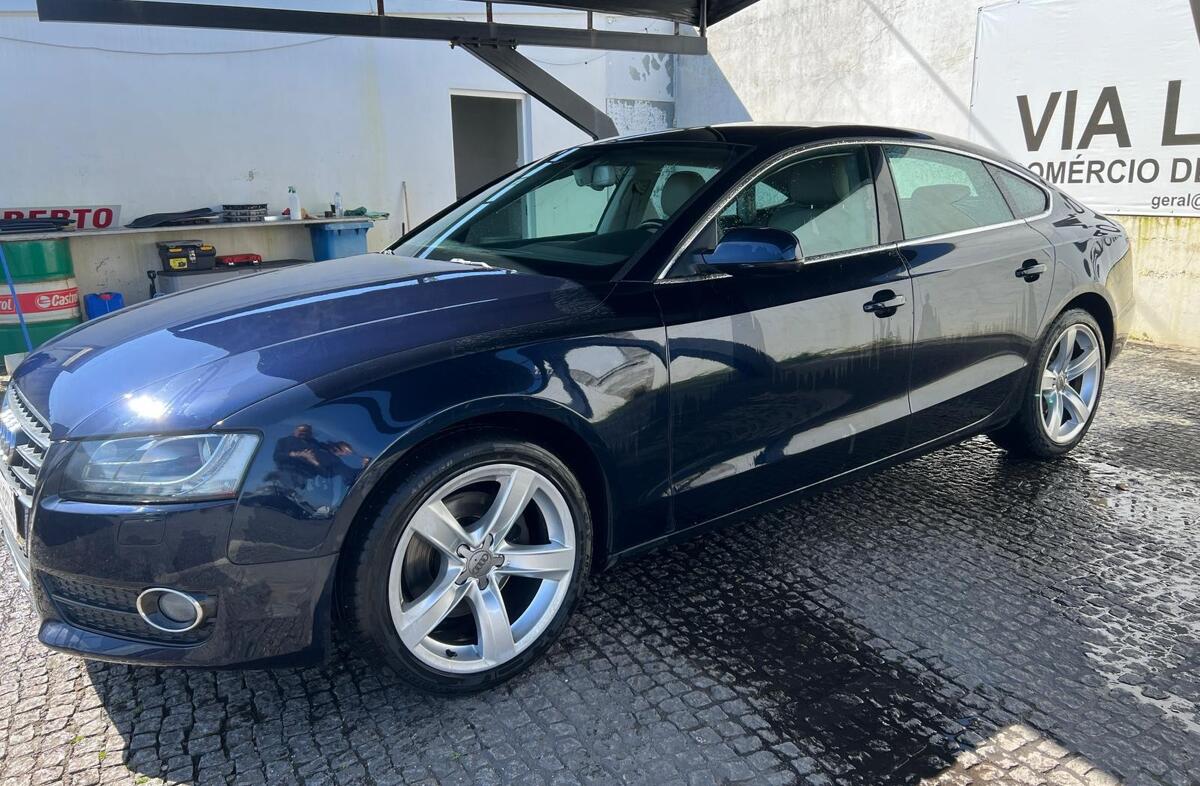 AUDI A5 2.0 TDi