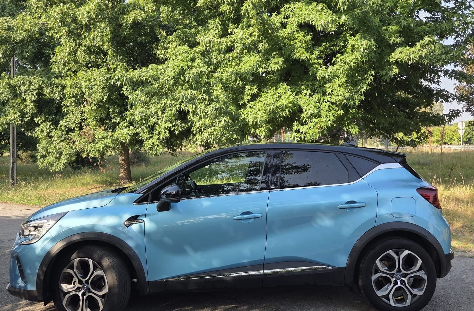 RENAULT Captur 1.6 E-Tech Plug-In Exclusive