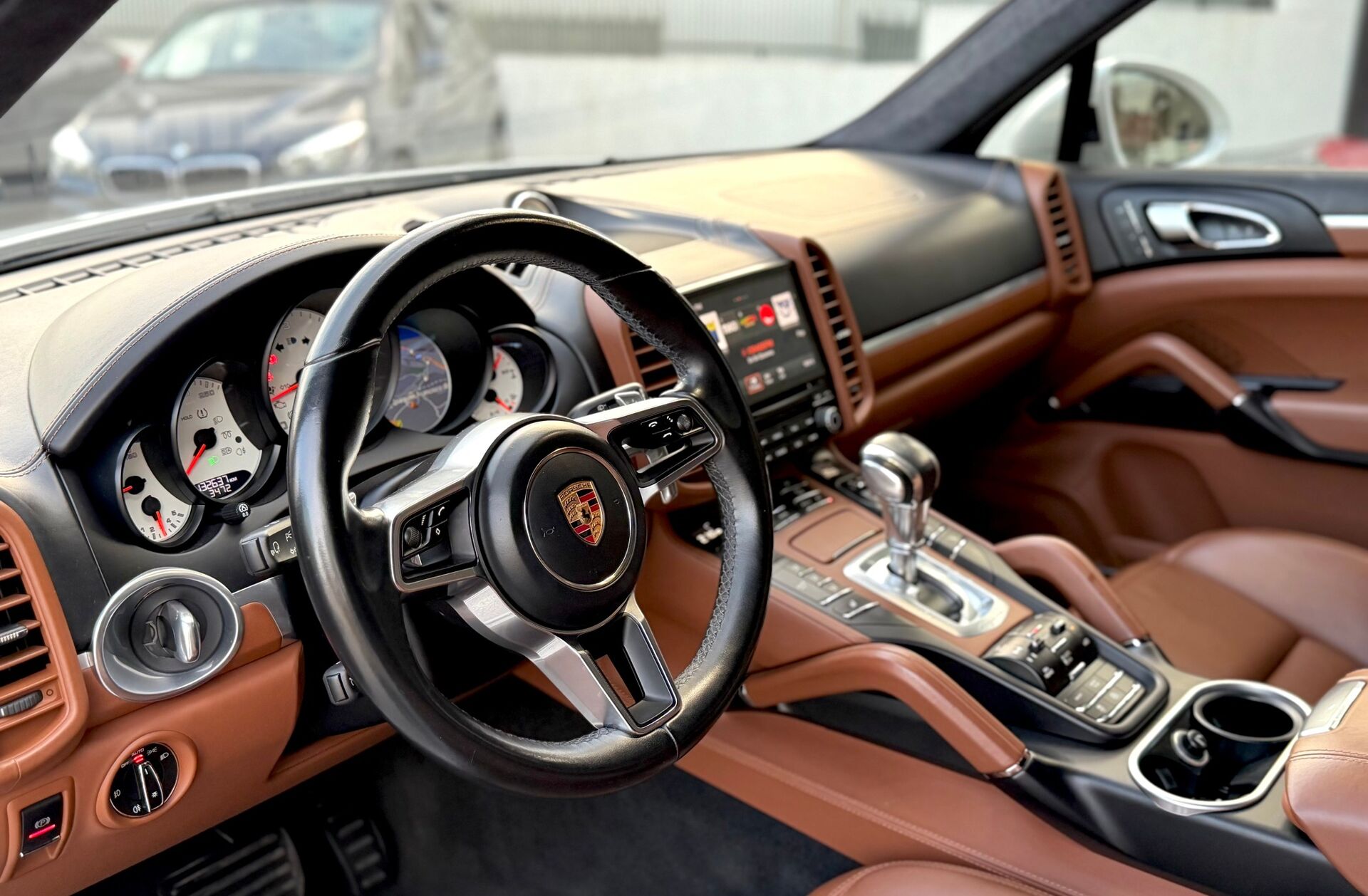 PORSCHE Cayenne Platinum Edition