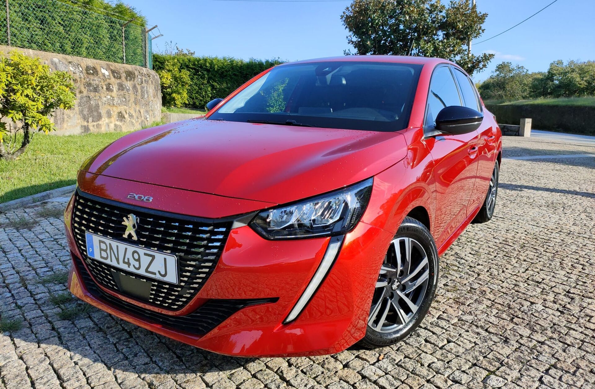 PEUGEOT 208 1.2 PureTech Allure