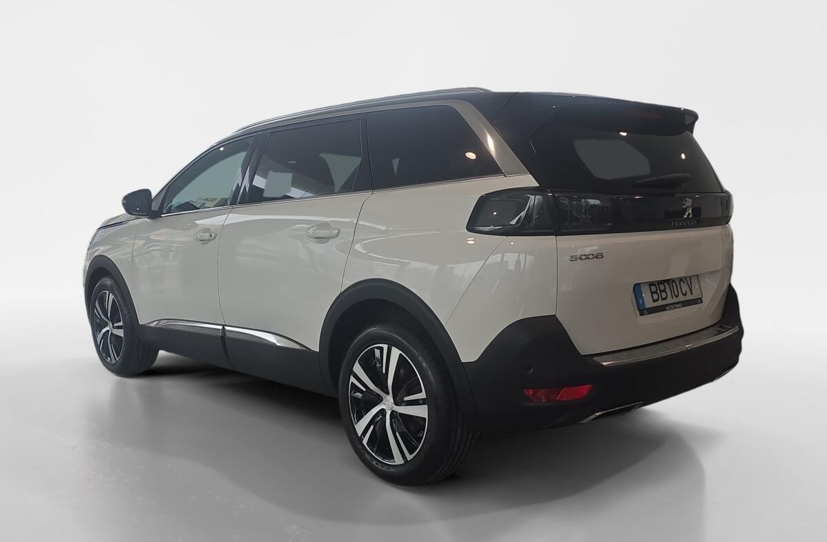 PEUGEOT 5008 1.5 BlueHDi GT EAT8