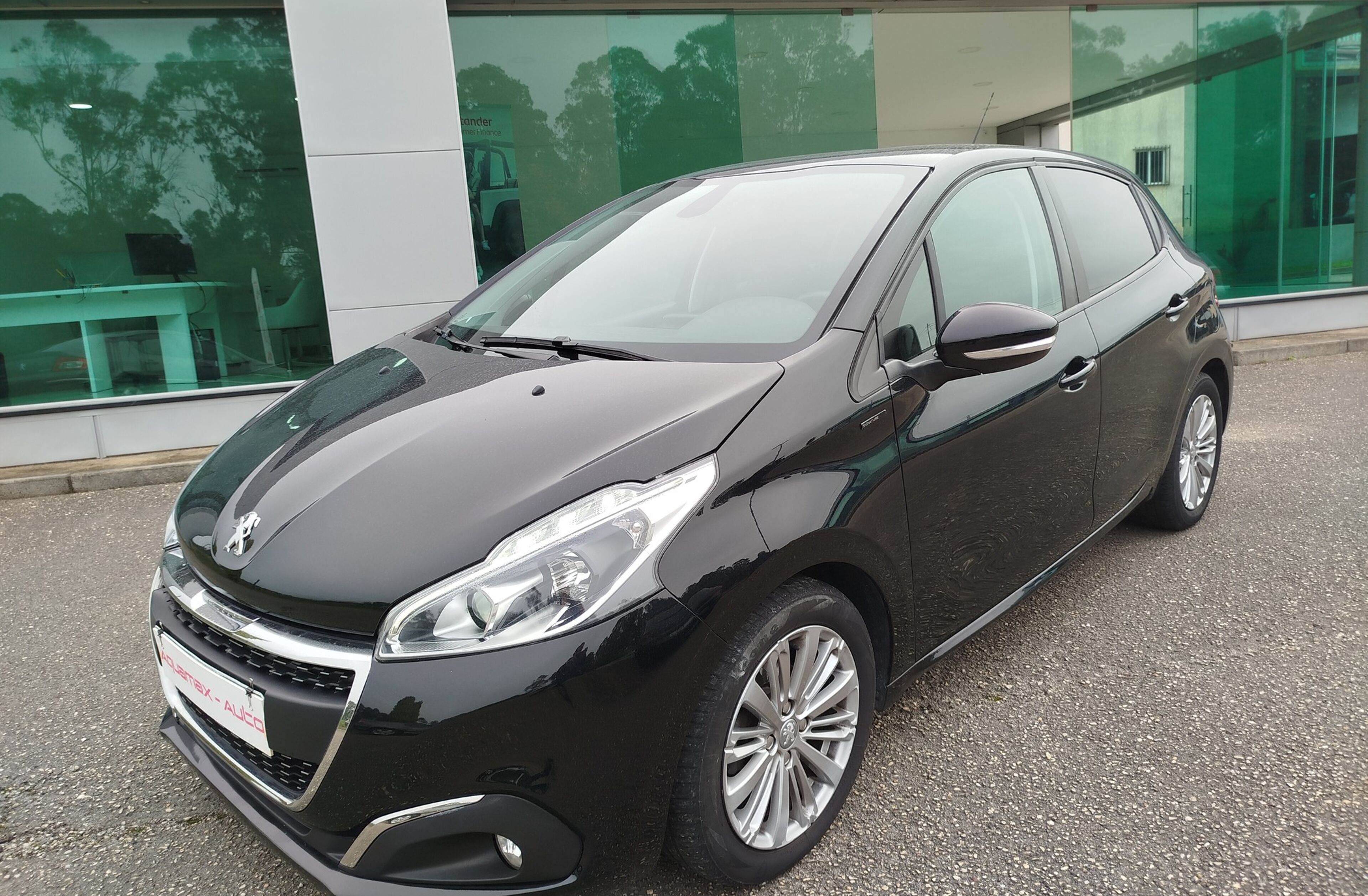 PEUGEOT 208 1.5 BlueHDi Signature