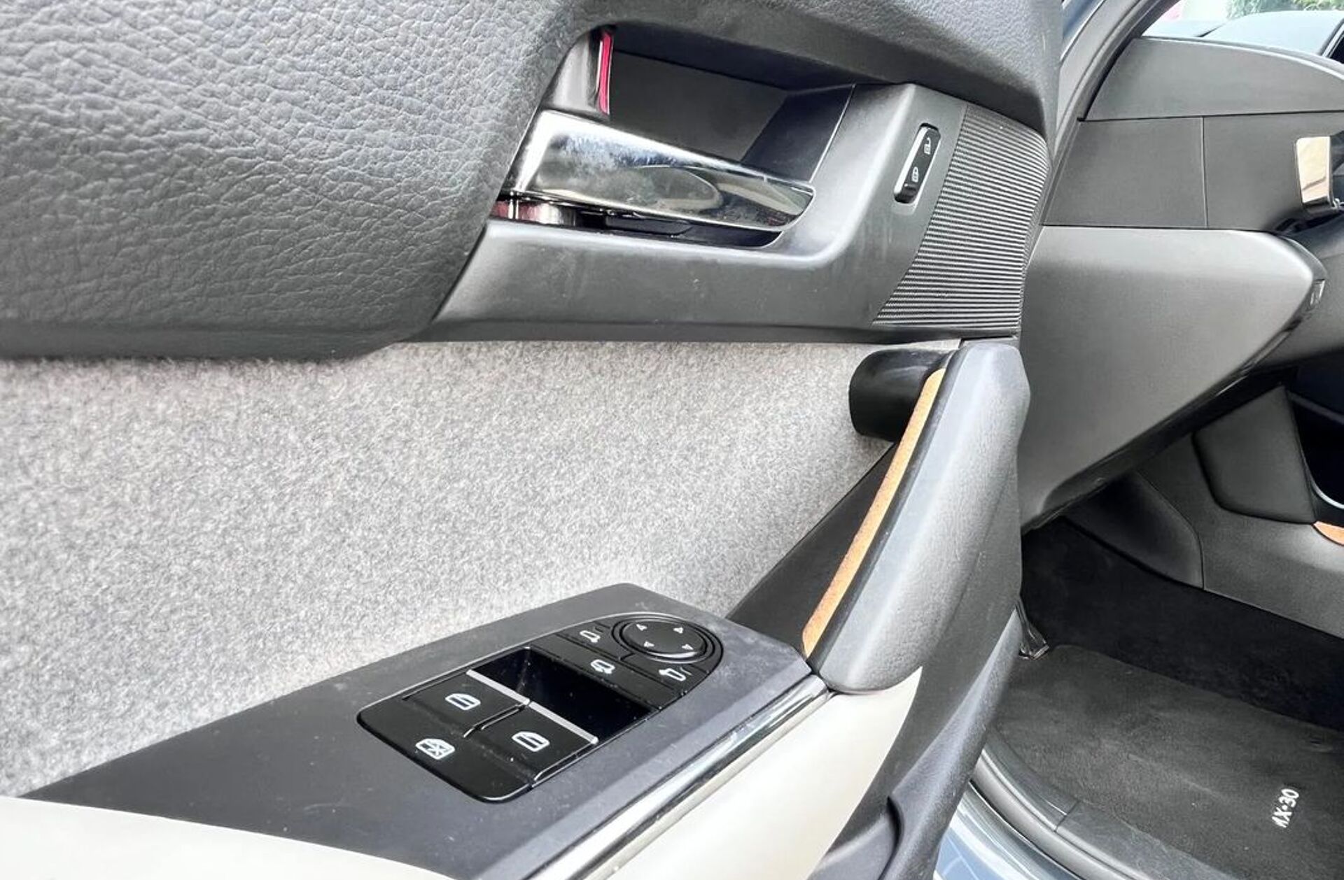 MAZDA MX-30 e-Skyactiv Ex.+Plus Pack+Modern Confidence