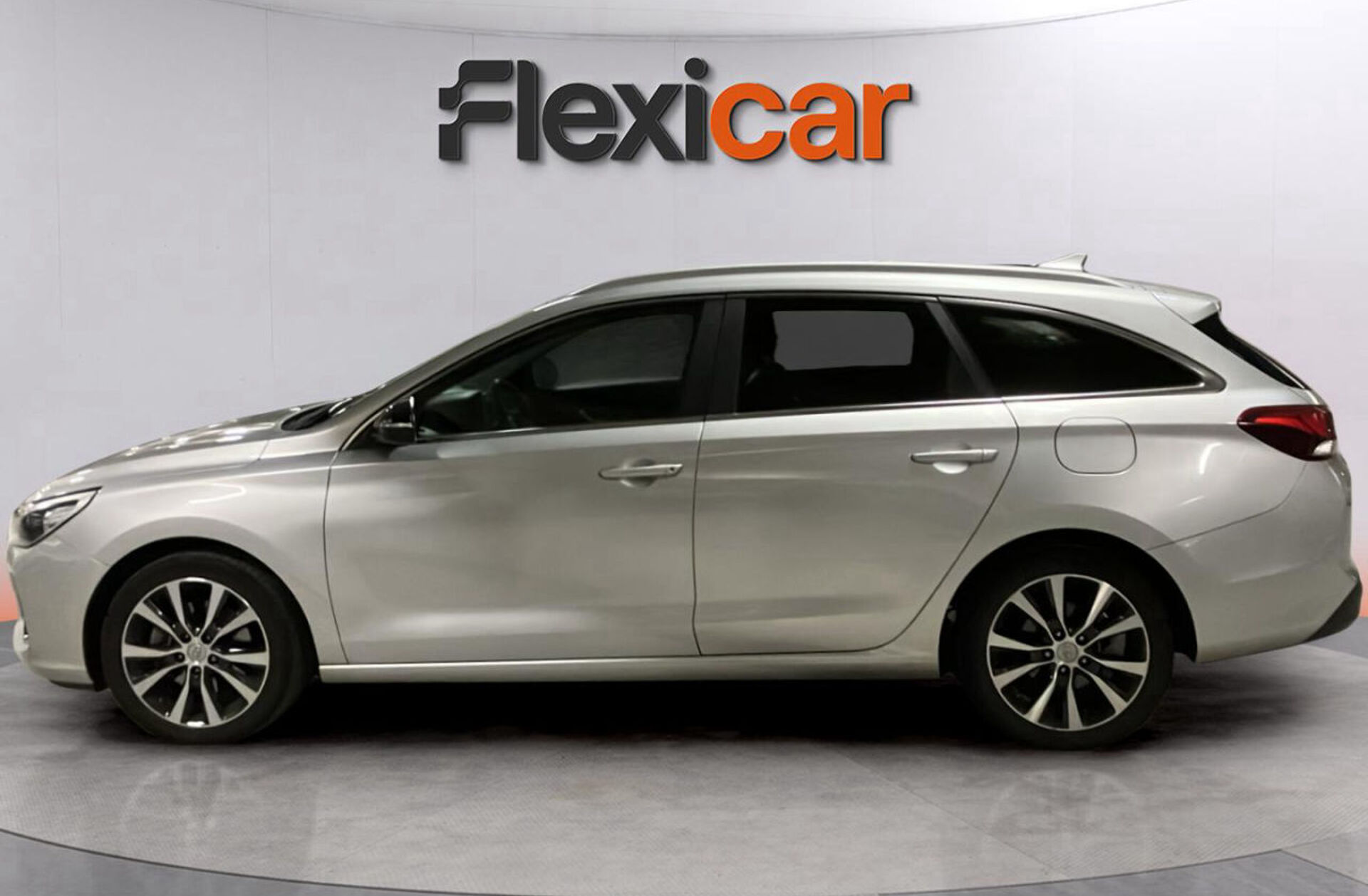 HYUNDAI i30 1.6 CRDi Comfort