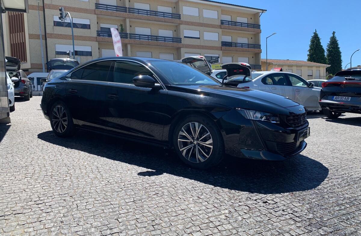 PEUGEOT 508 1.6 Hybrid Allure e-EAT8