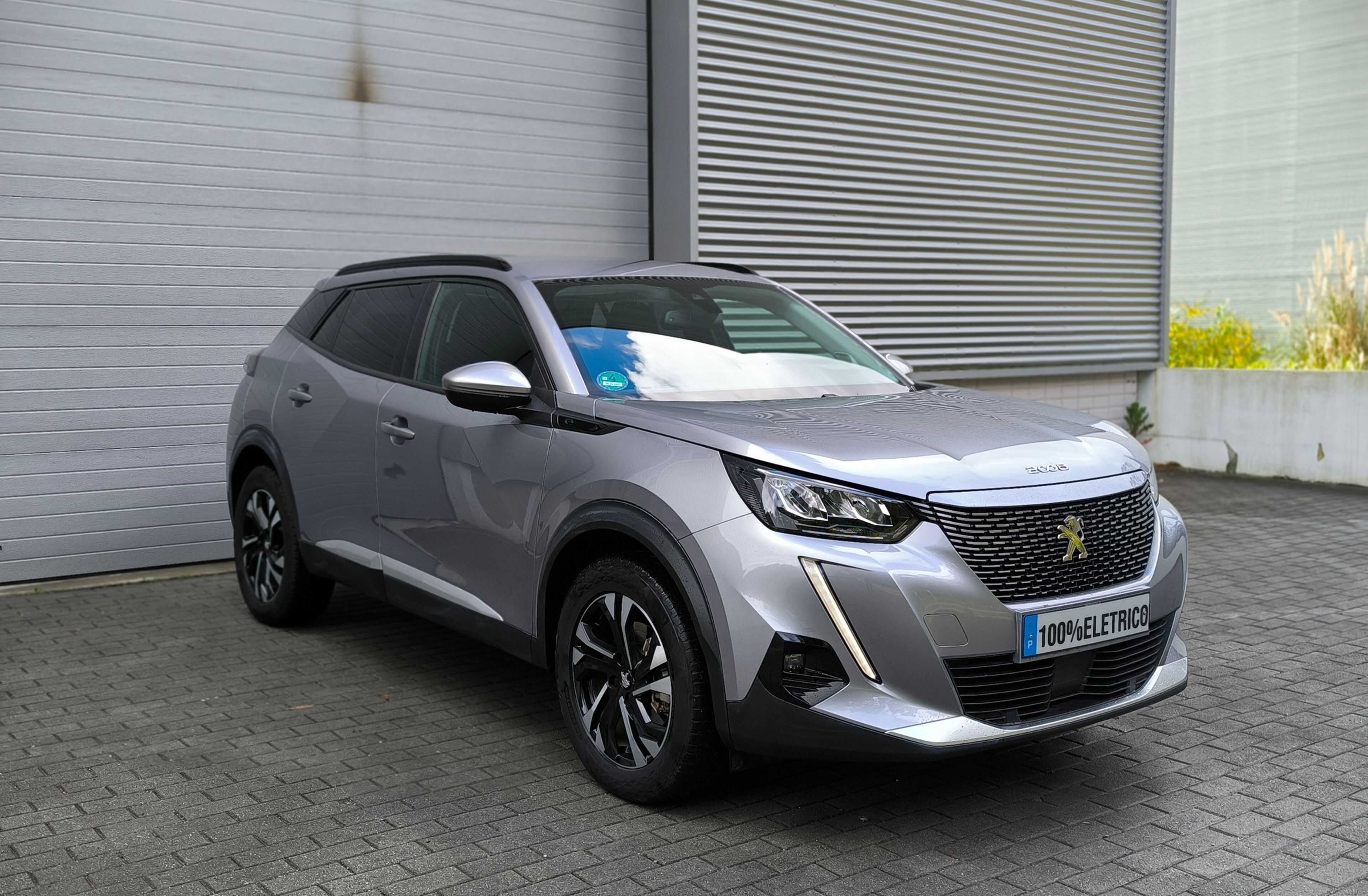 PEUGEOT 2008 50 kWh Allure Pack