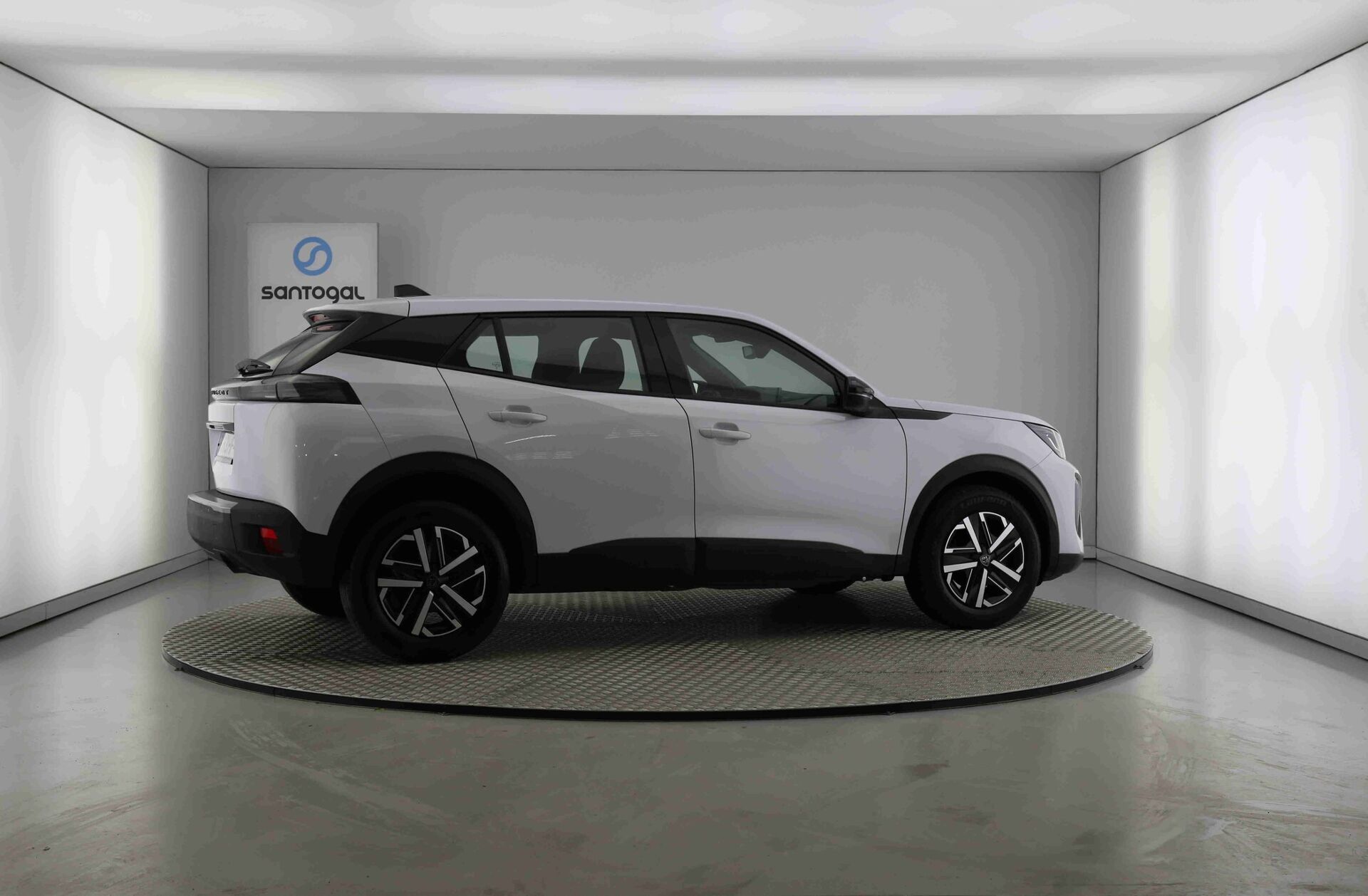 PEUGEOT 2008 1.2 PureTech Active