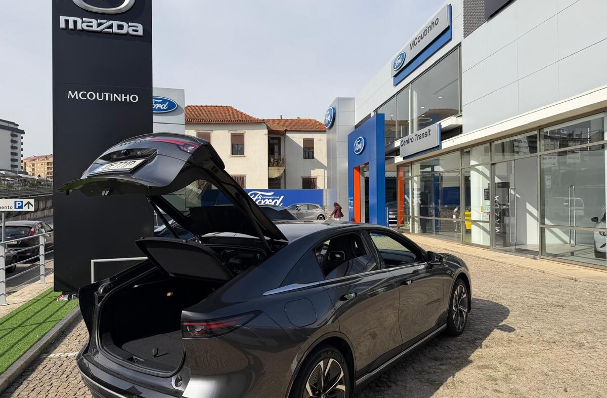 MAZDA CX-60 2.5 e-Sky.PHEV Takumi+Comfort Pack (Takumi)