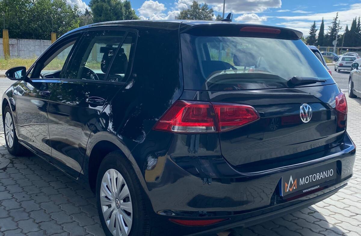VOLKSWAGEN Golf 1.6 TDi Trendline