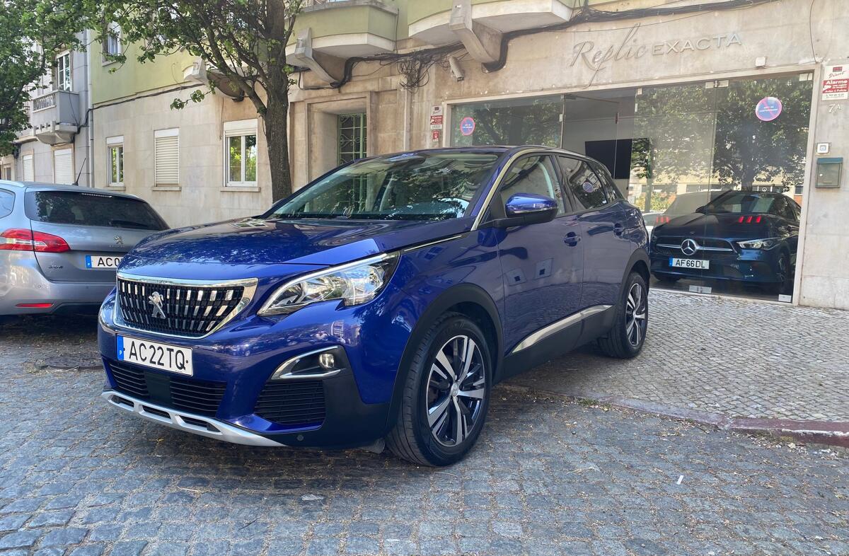 PEUGEOT 3008 1.5 BlueHDi Allure EAT8