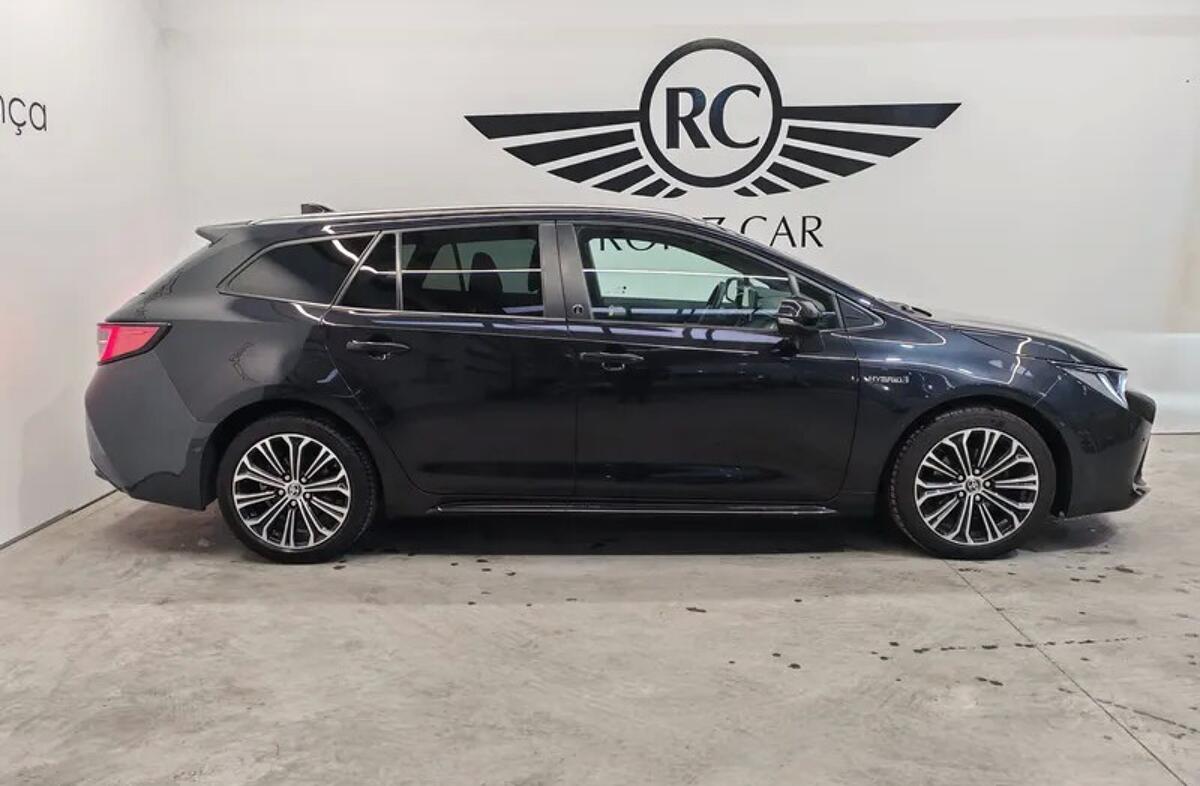 TOYOTA Corolla 1.8 Hybrid Comfort