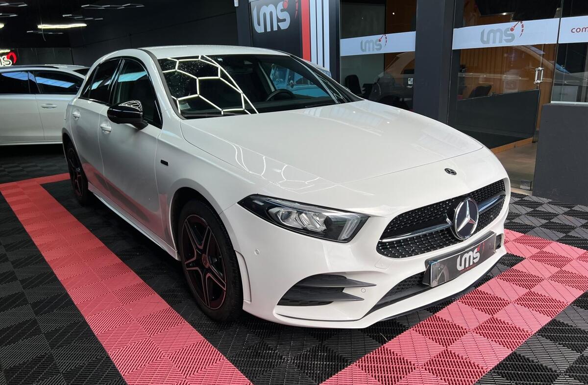 MERCEDES Classe A A 250 e AMG Line