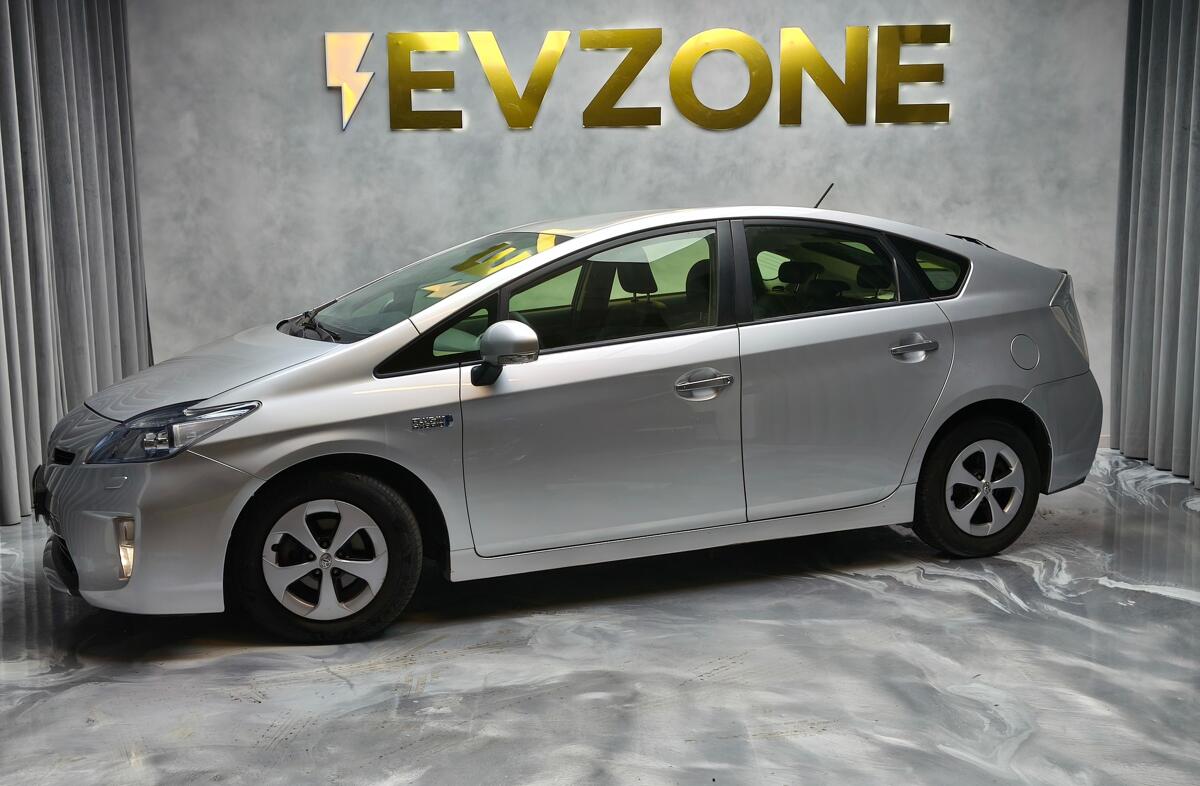 TOYOTA Prius 1.8 Plug-In