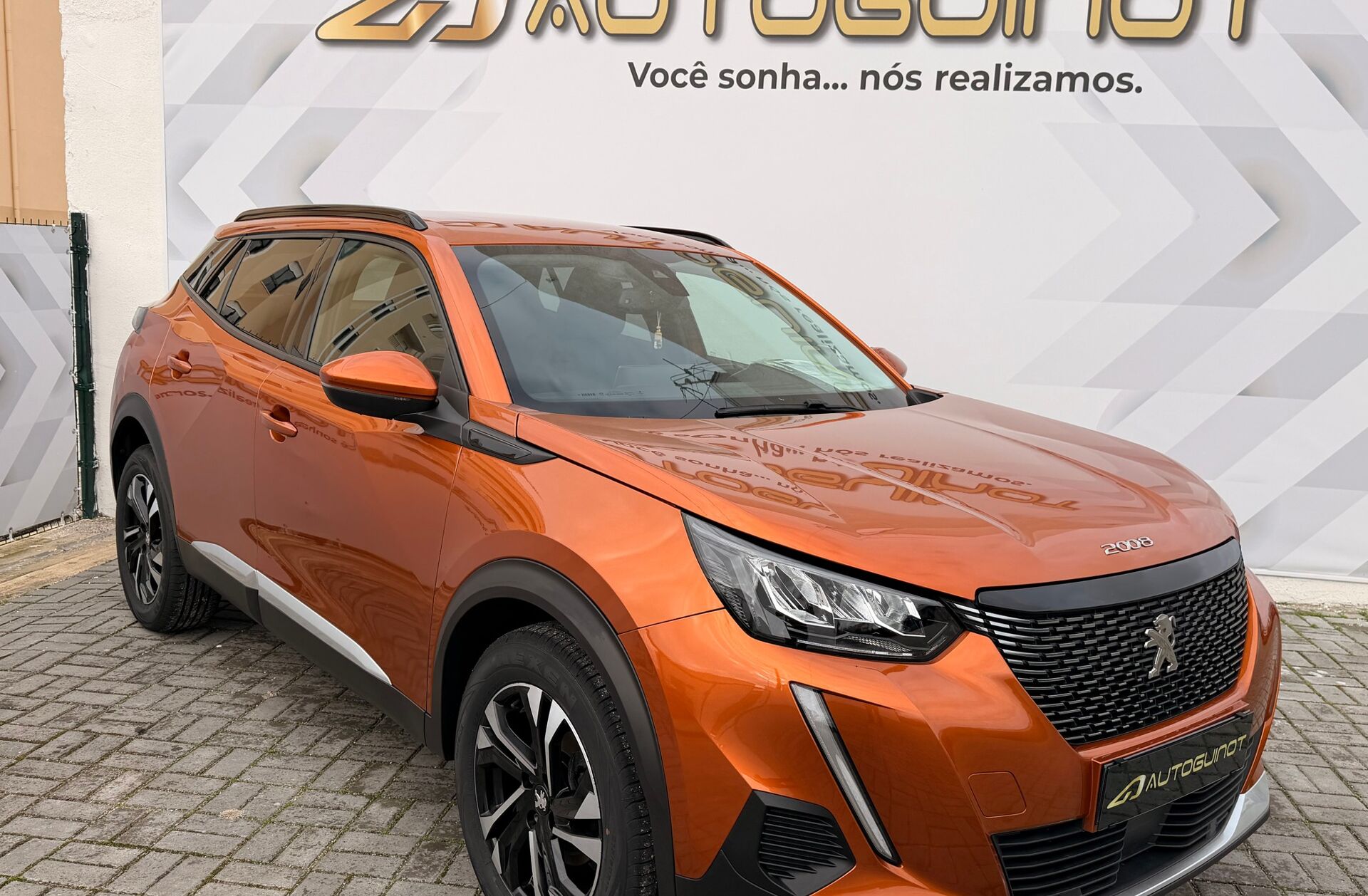 PEUGEOT 2008 1.2 PureTech Allure