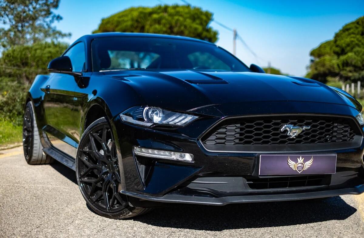 FORD Mustang 2.3i EcoBoost Aut.