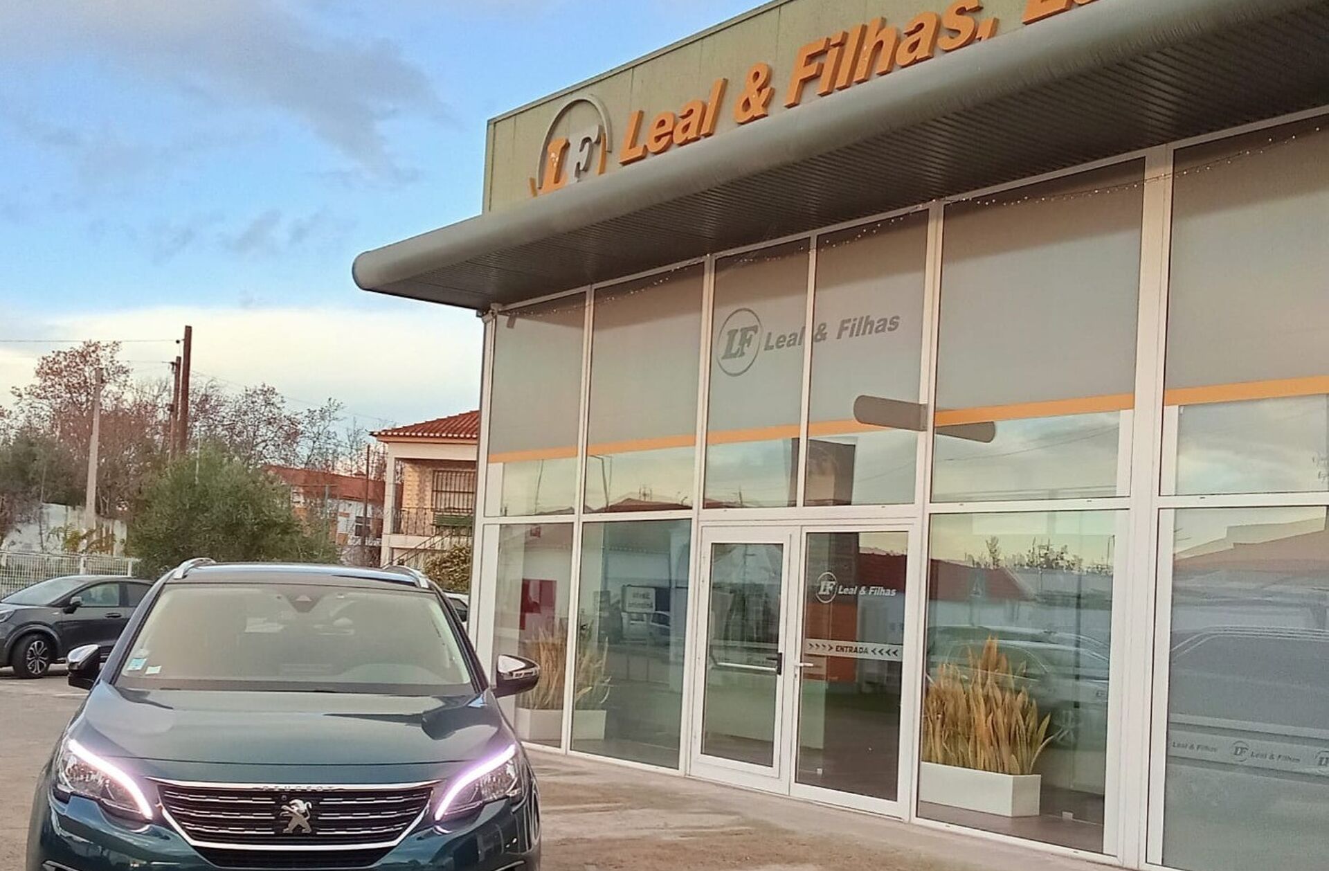 PEUGEOT 5008 1.2 PureTech Active