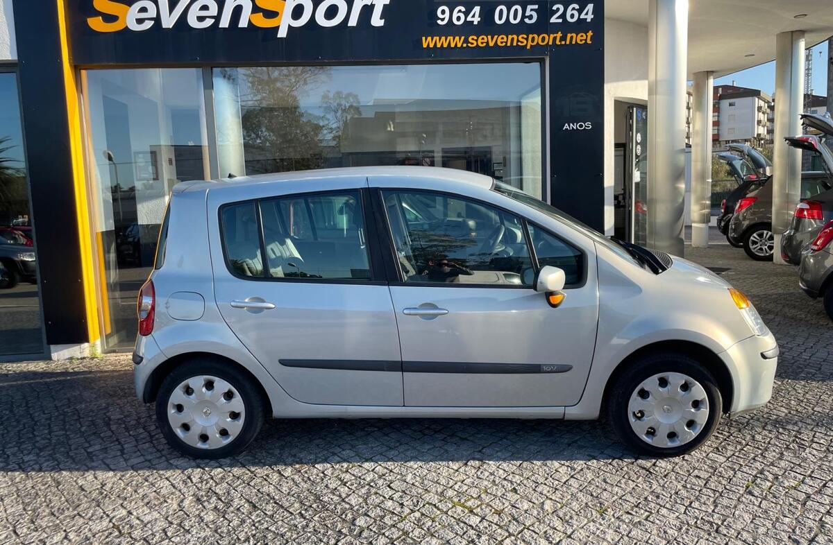 RENAULT Modus 1.2 Confort Privilège