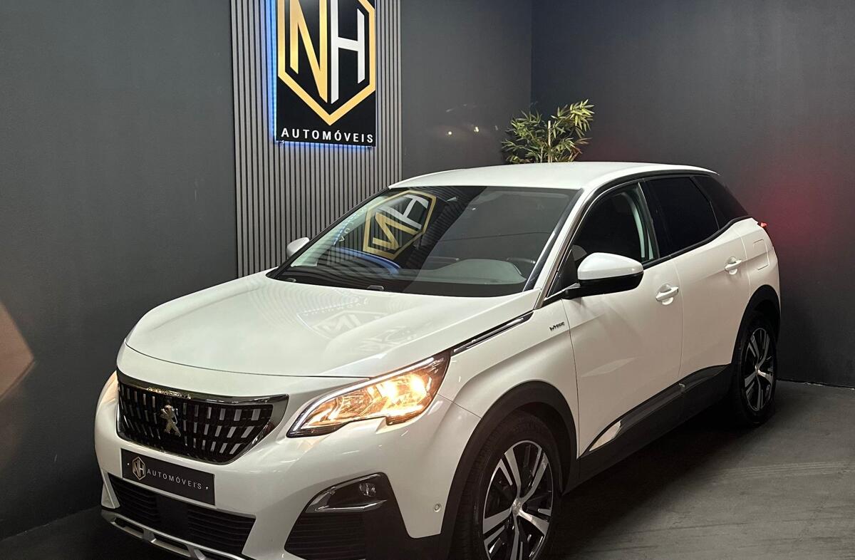 PEUGEOT 3008 1.6 Hybrid Allure Pack e-EAT8