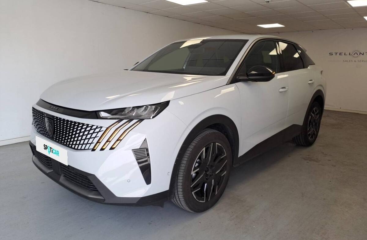 PEUGEOT 3008 1.2 Hybrid Allure e-DCS6