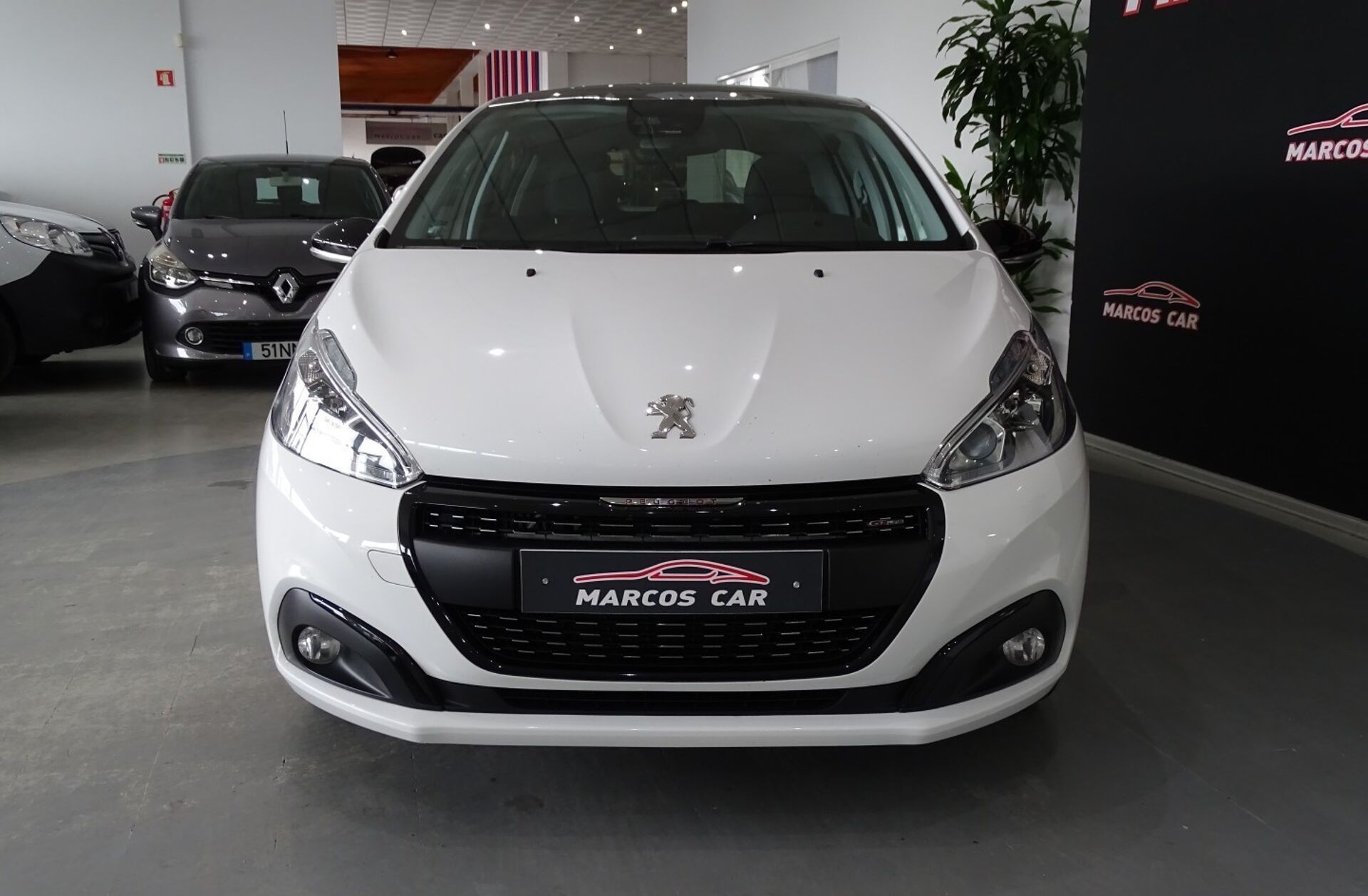 PEUGEOT 208 1.2 PureTech GT Line