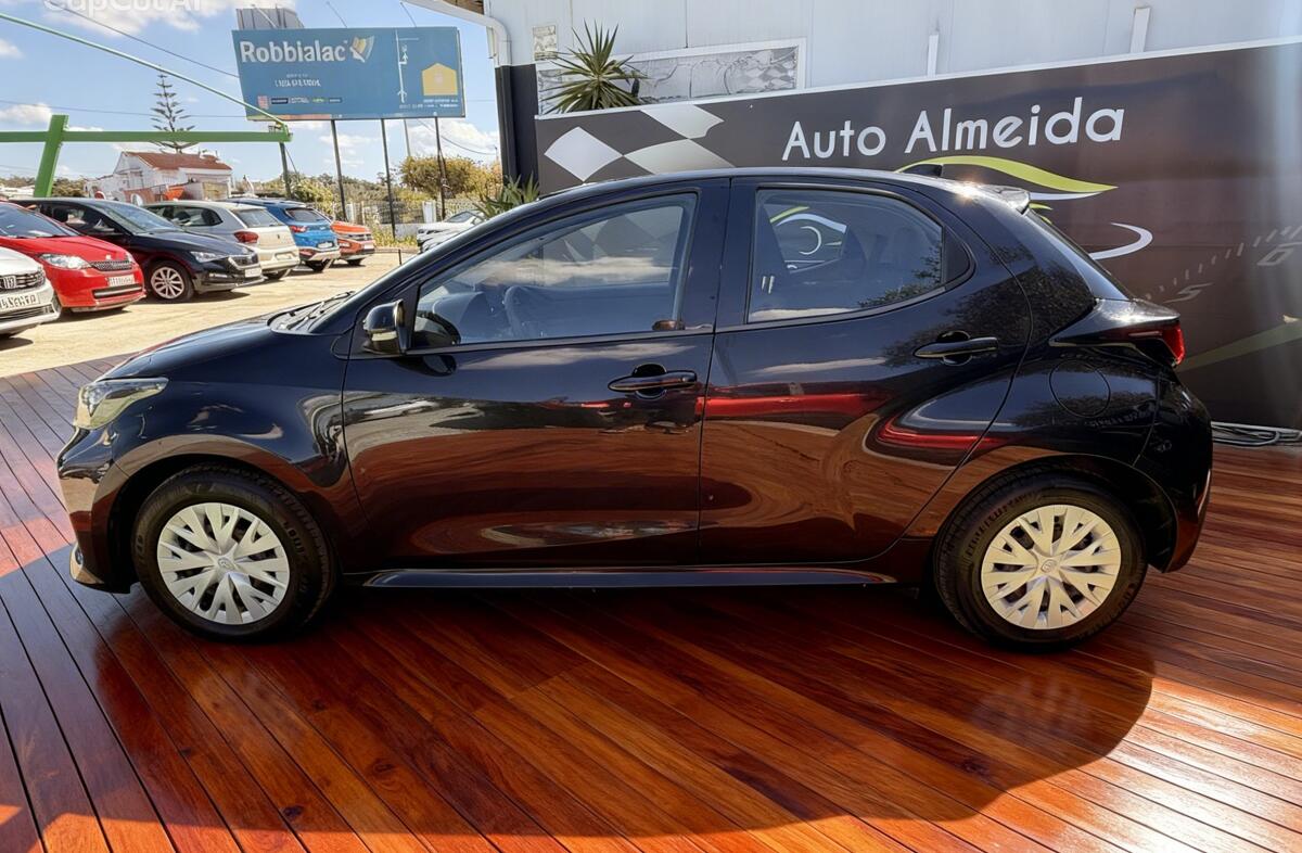 TOYOTA Yaris 1.0 VVT-i Comfort