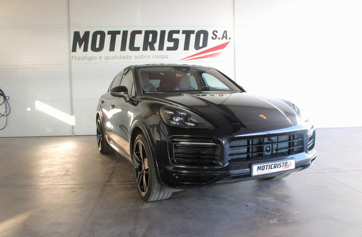 PORSCHE Cayenne E-Hybrid