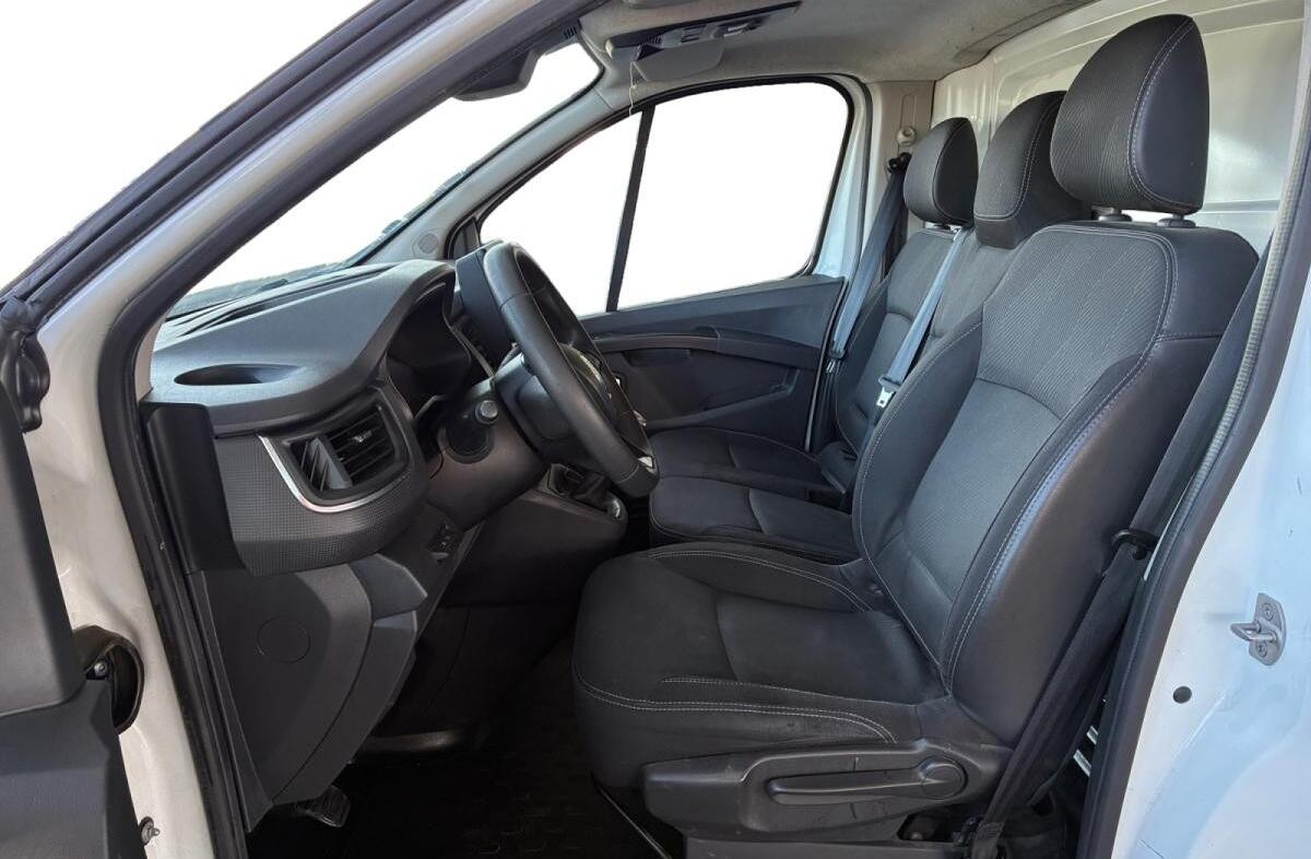 RENAULT Trafic 2.0 Blue dCi L1H1
