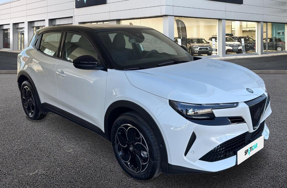 ALFA ROMEO Junior 1.2 eDCT6