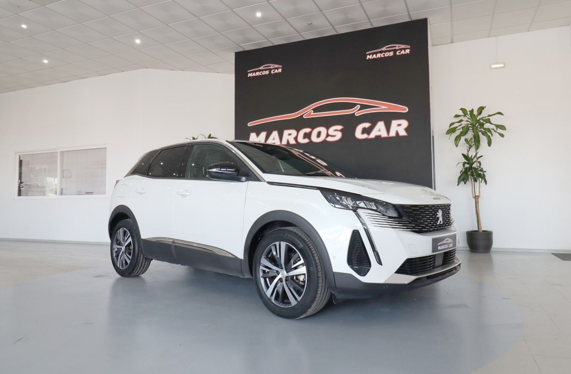 PEUGEOT 3008 1.5 BlueHDi Allure Pack EAT8