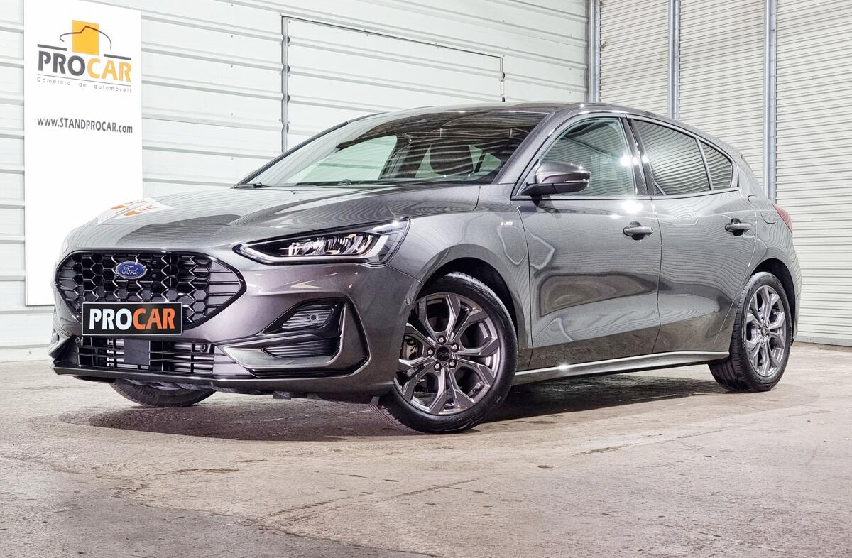 FORD Focus 1.0 EcoBoost MHEV ST-Line