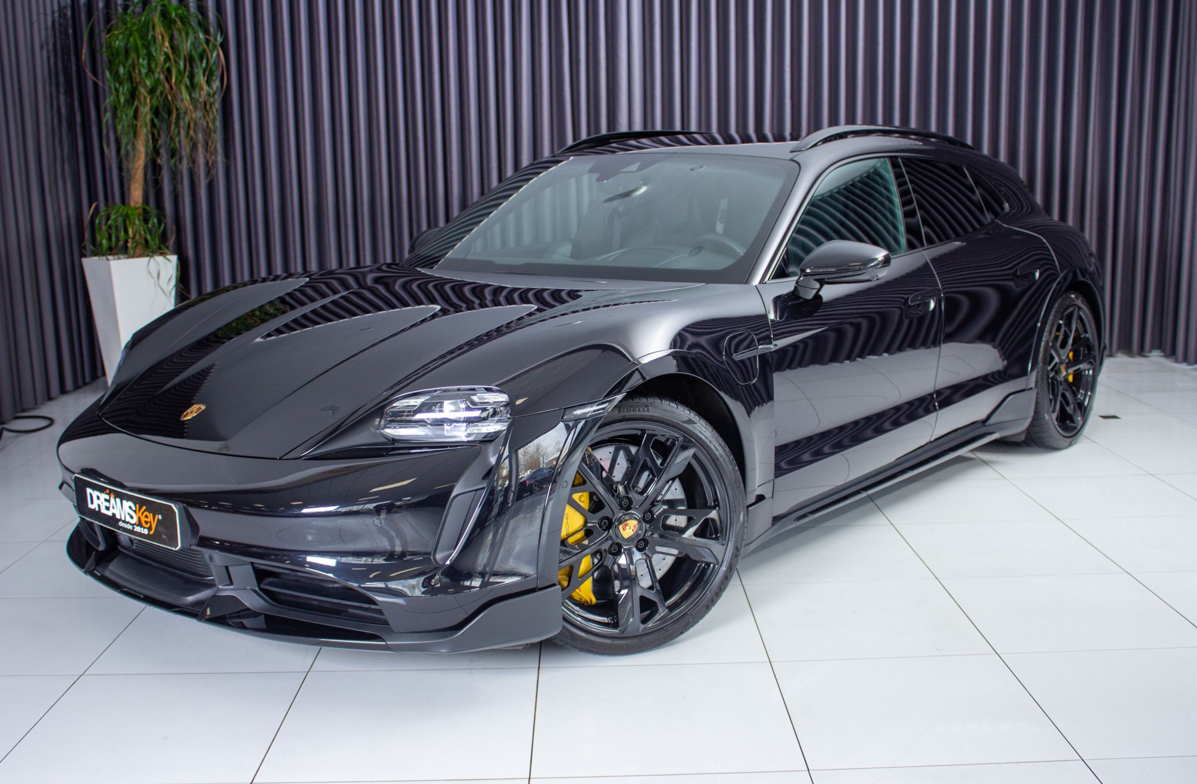 PORSCHE Taycan Turbo S