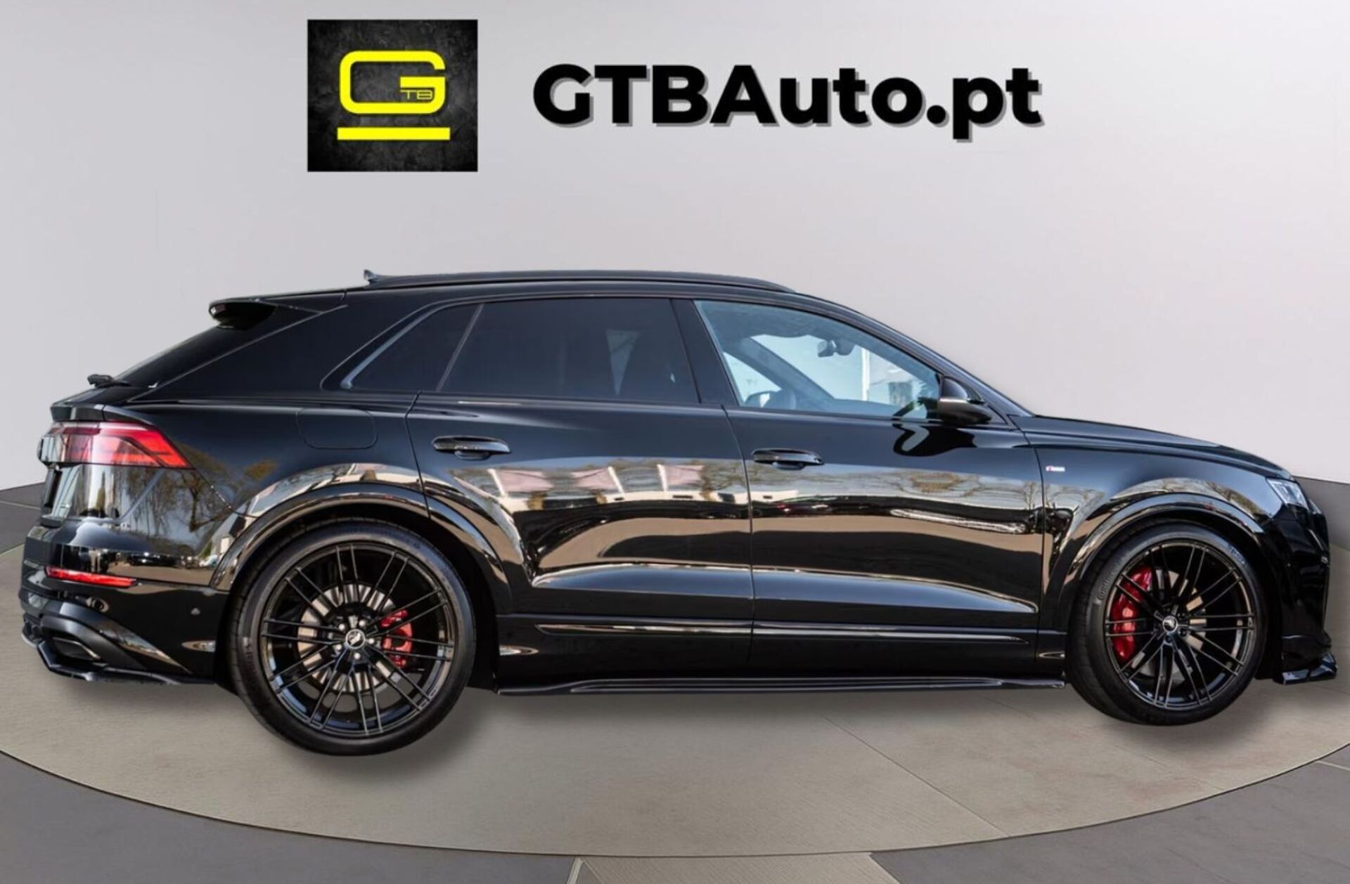 AUDI Q8 60 TFSIe quattro S line Tiptronic