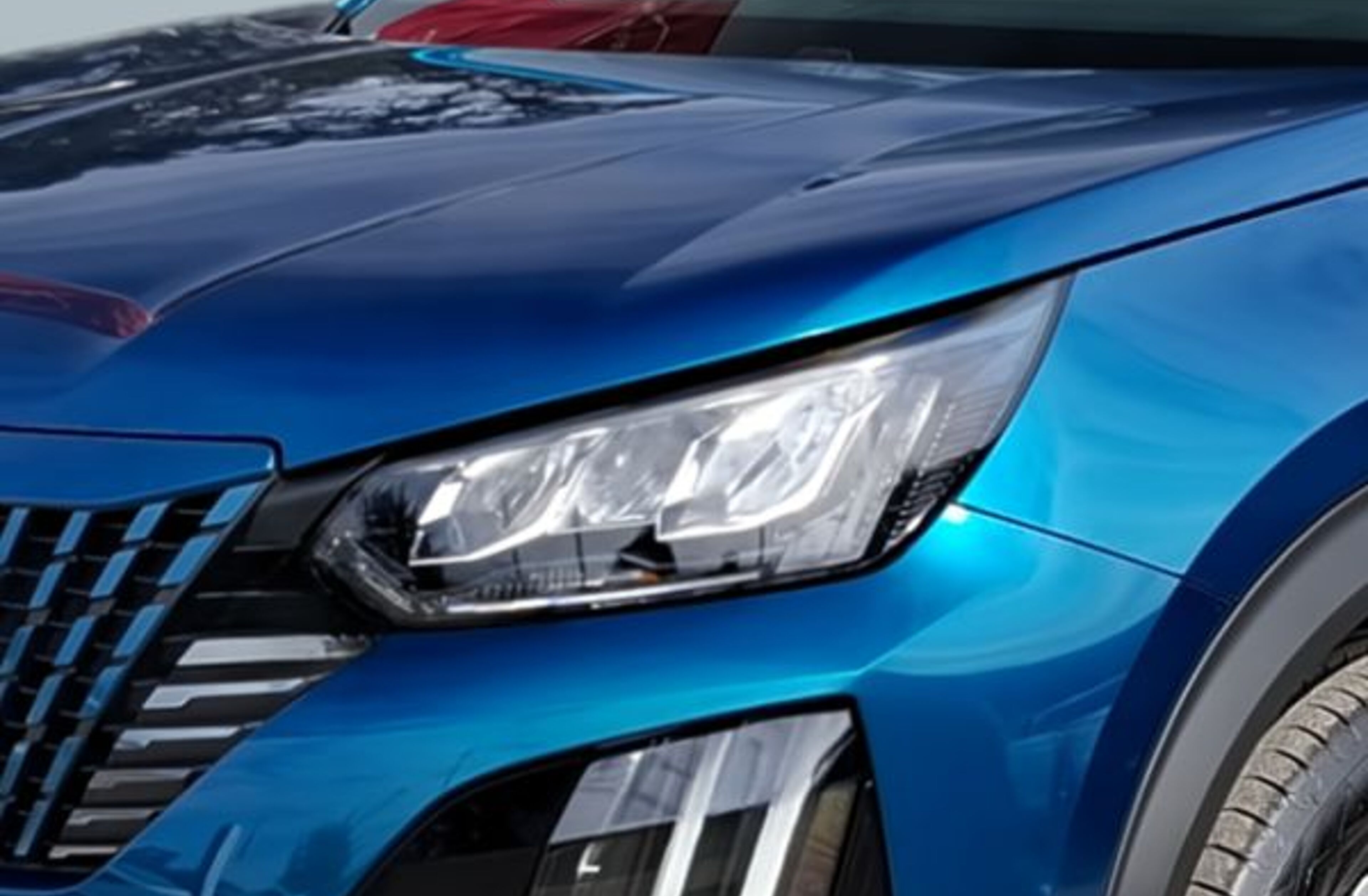 PEUGEOT 2008 1.2 Hybrid Allure e-DCS6